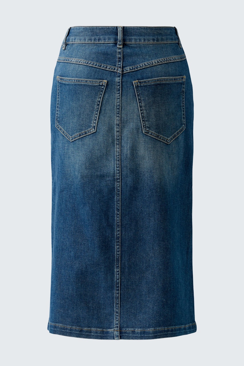 Stylish denim skirt: A classic blue denim skirt with a straight cut and back pockets.