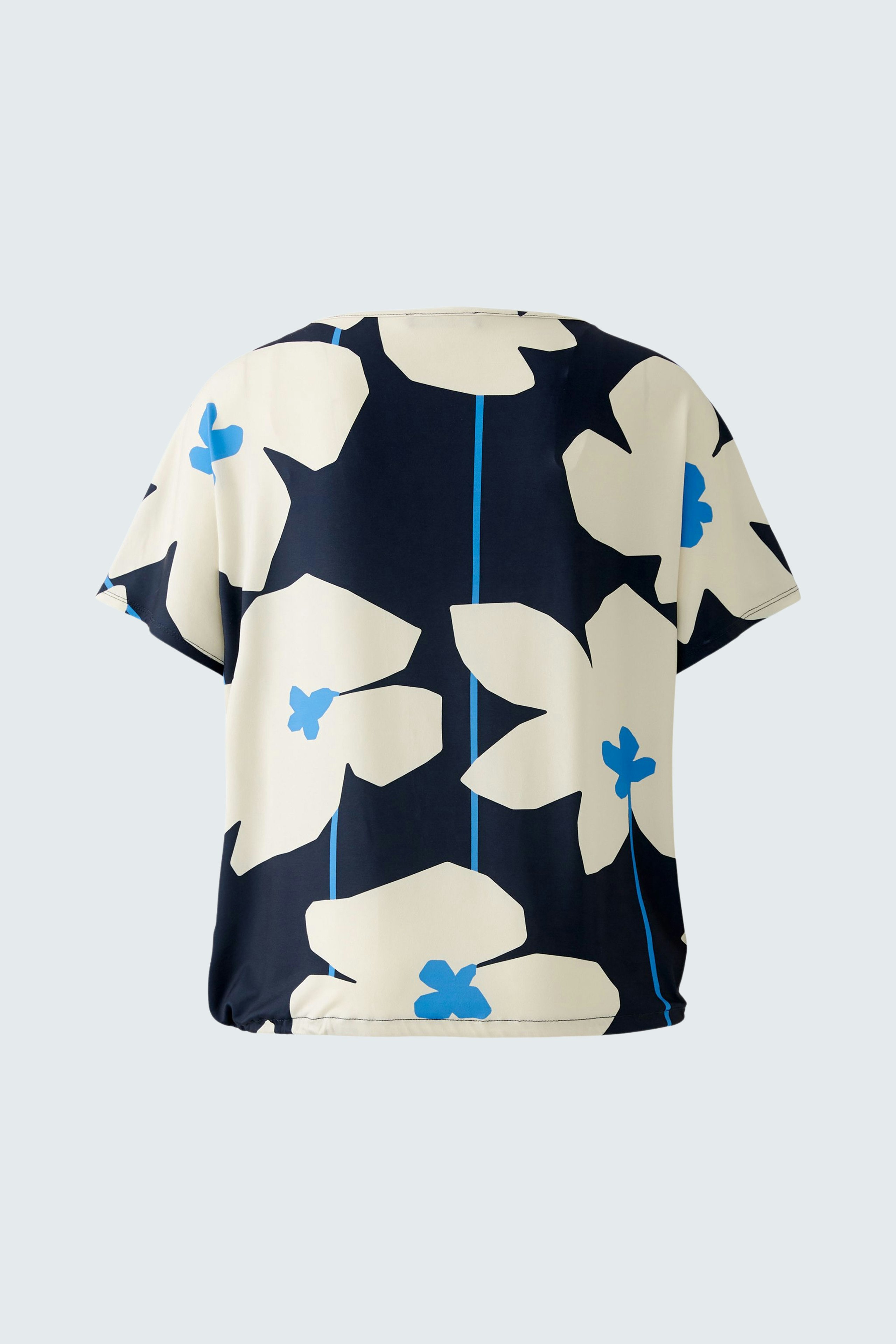 Damen-T-Shirt mit floralem Muster in Blau und Weiß, lässiger Schnitt und bequemer Passform.