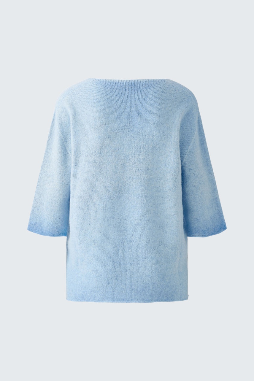 Soft blue pullover: Cozy women's pullover with a relaxed fit and three-quarter sleeves.