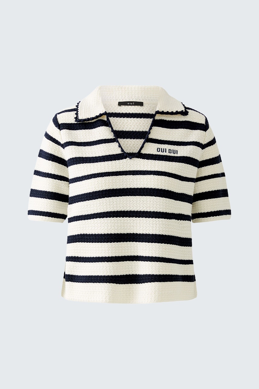 Stylish women's pullover: Short-sleeved, striped design in navy and white, perfect for casual wear.