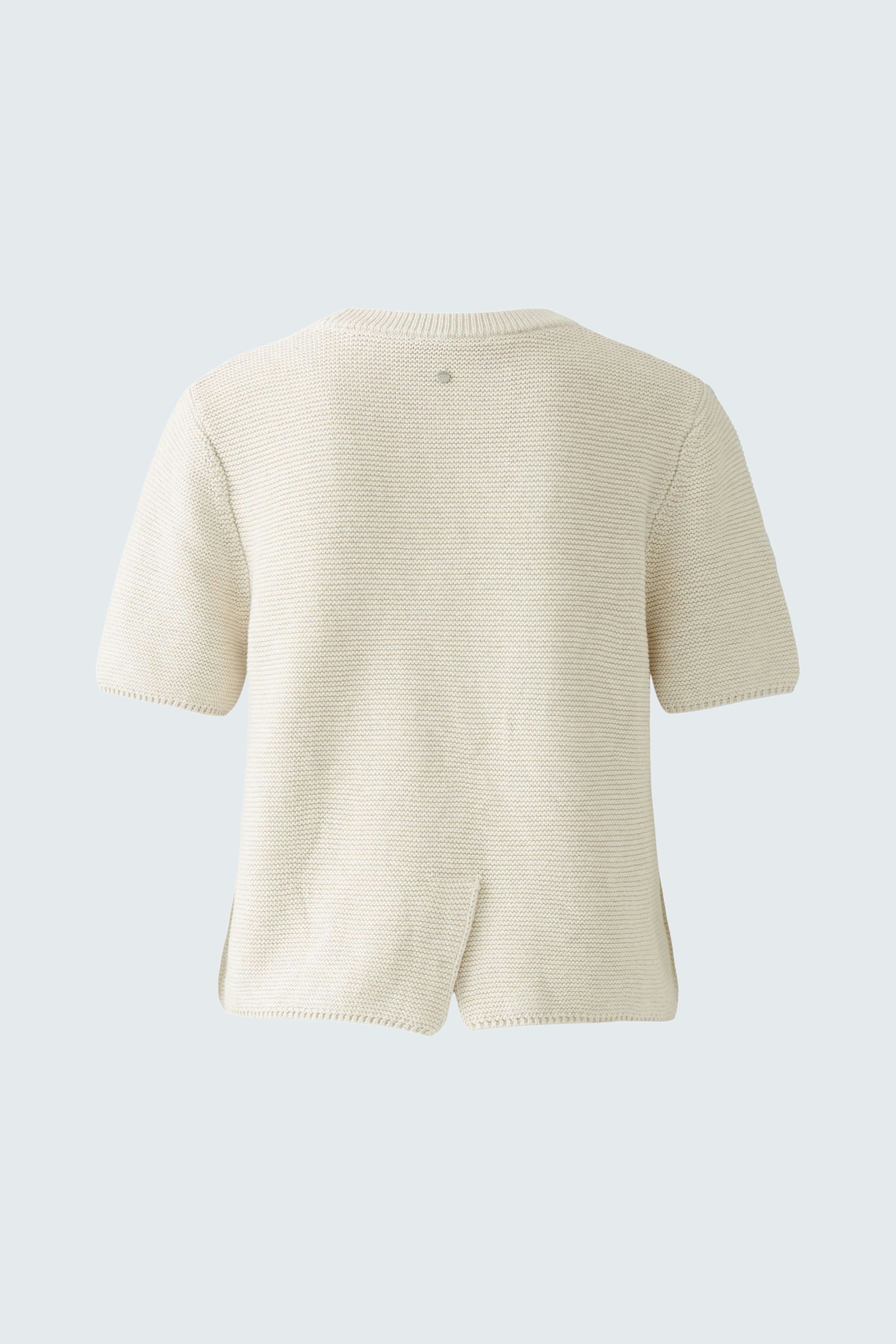 Stylish women's pullover: Light beige short-sleeve pullover with a relaxed fit and back detail.
