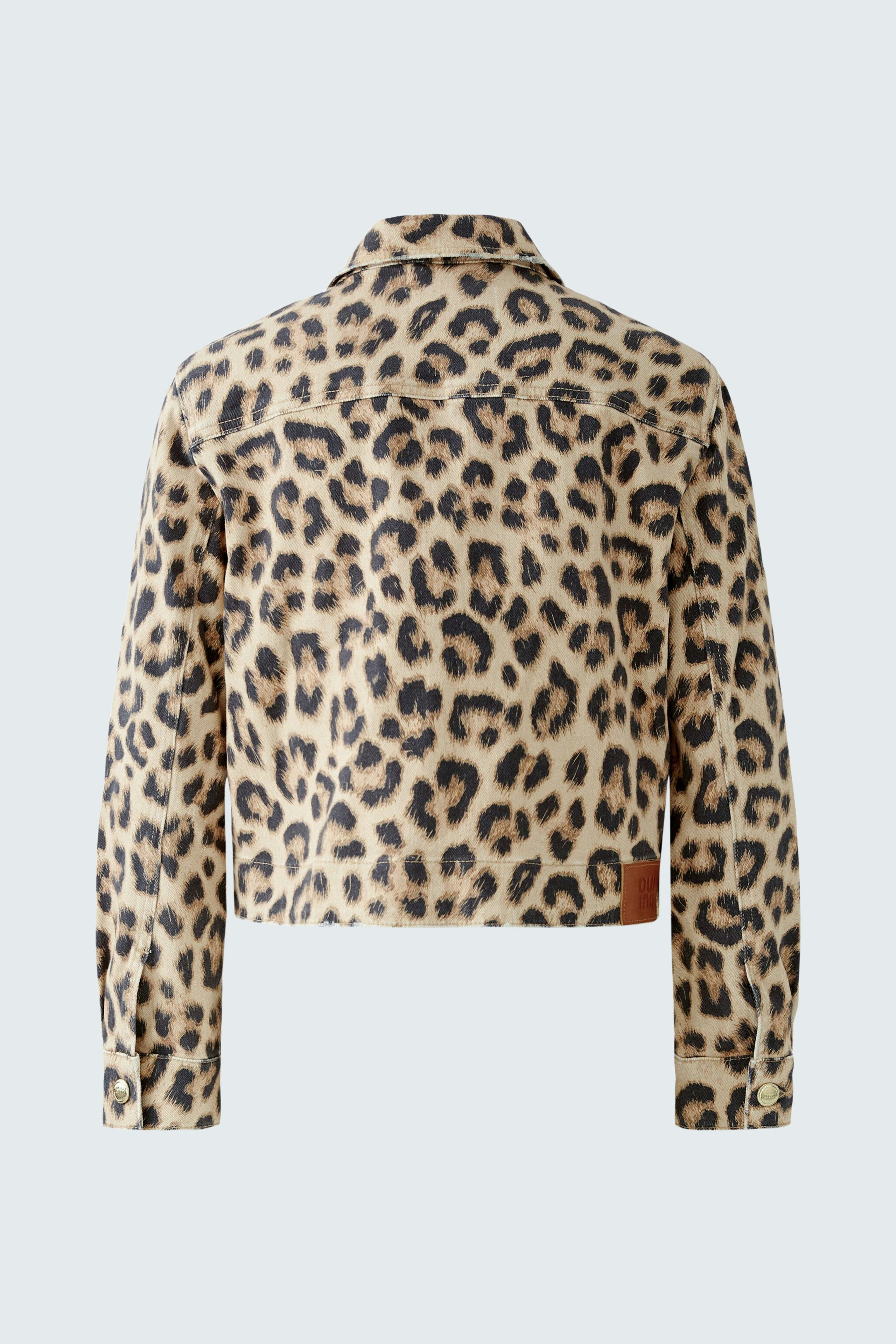 Stylish women's denim jacket in a trendy leopard print, perfect for casual outfits.