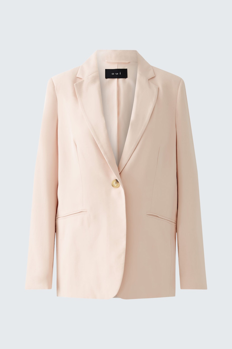 Elegant women's blazer in soft pink with a tailored fit and subtle gold button detail.