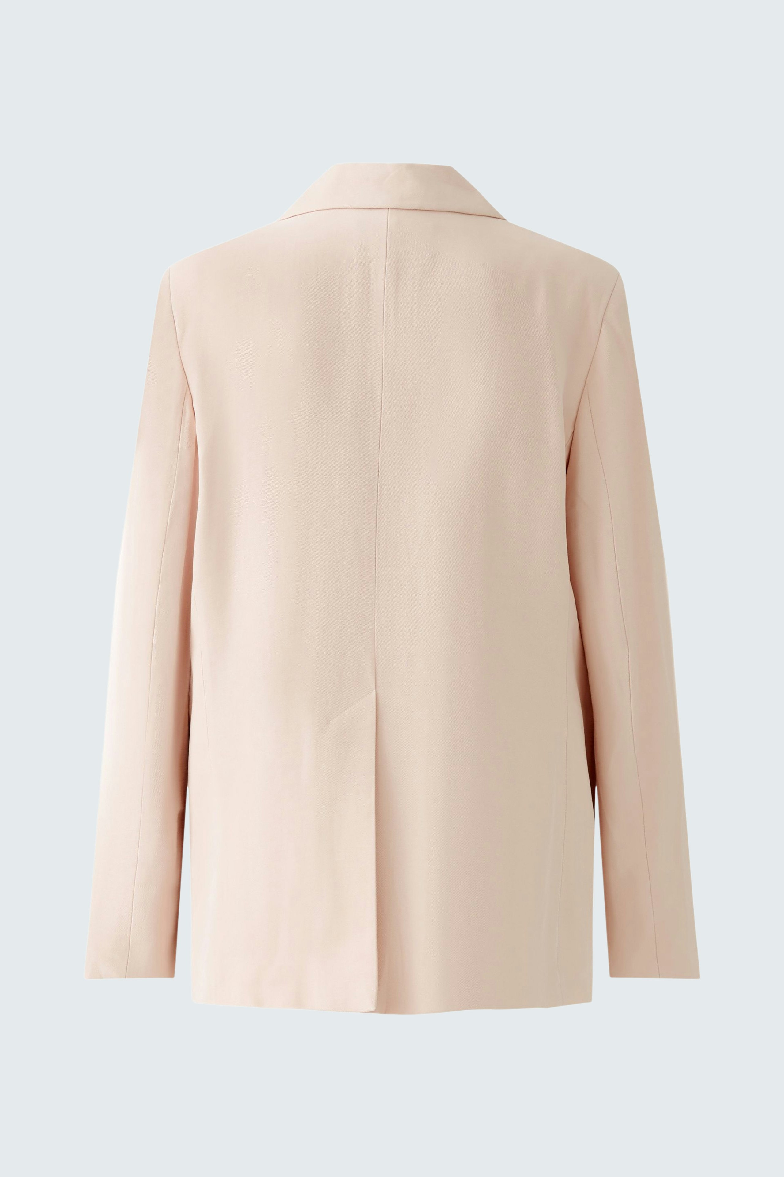 Eleganter Damen-Blazer in zartem Rosa, mit klassischem Schnitt und lässigem Rückendetail.