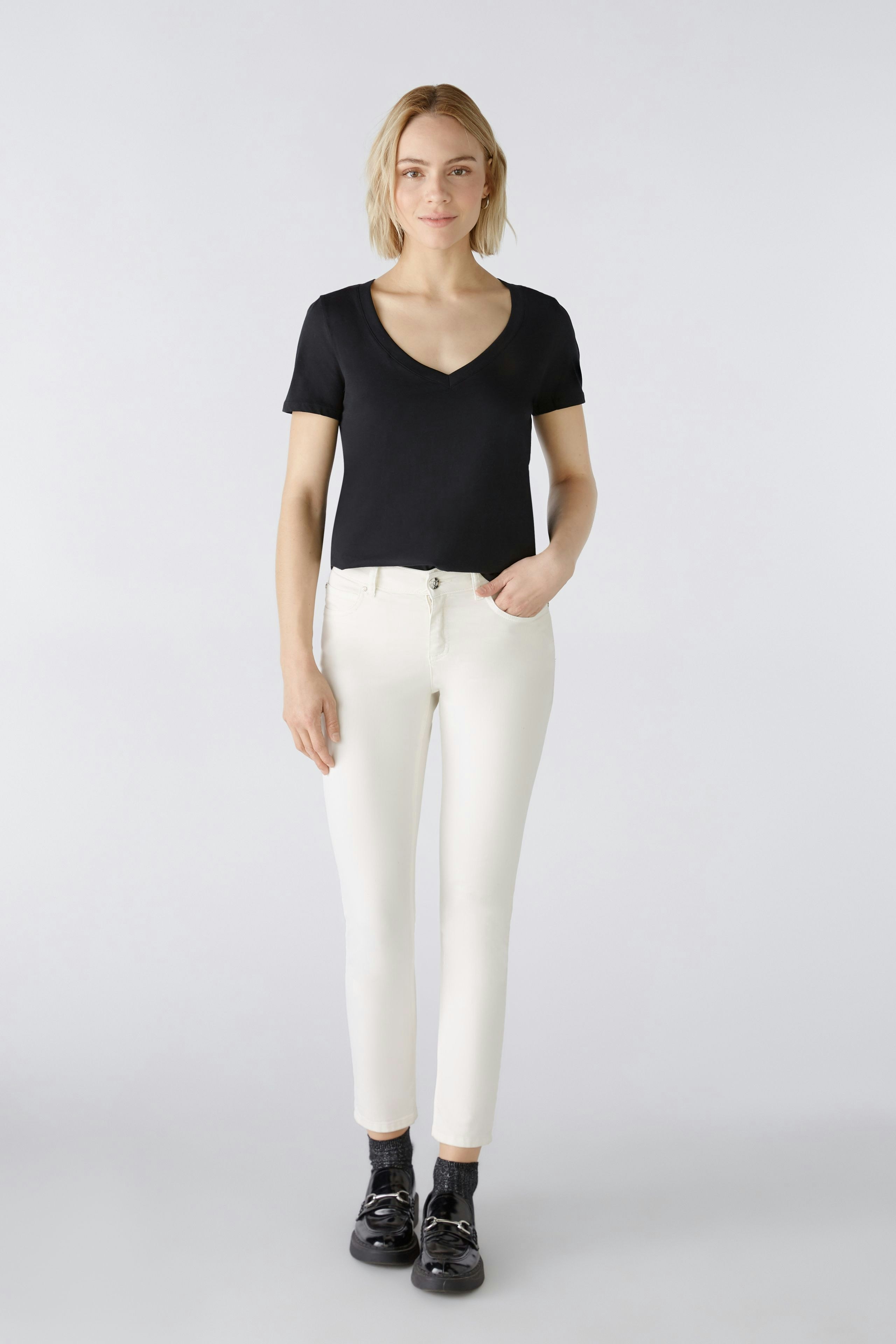 Bild 2 von CARLI T-shirt - black in black | Oui