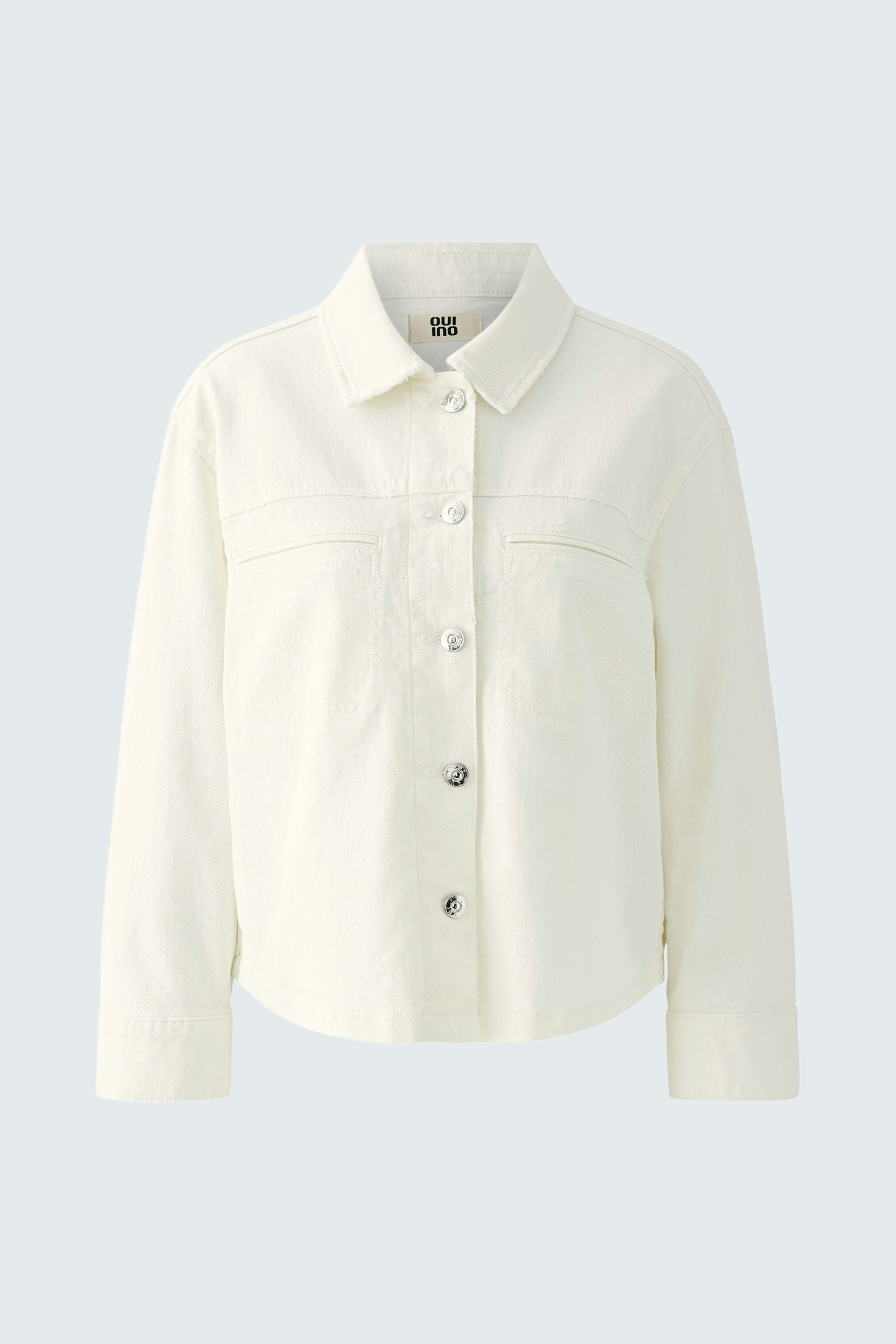 Stylish women's denim jacket in soft white, featuring a classic collar and button closure.