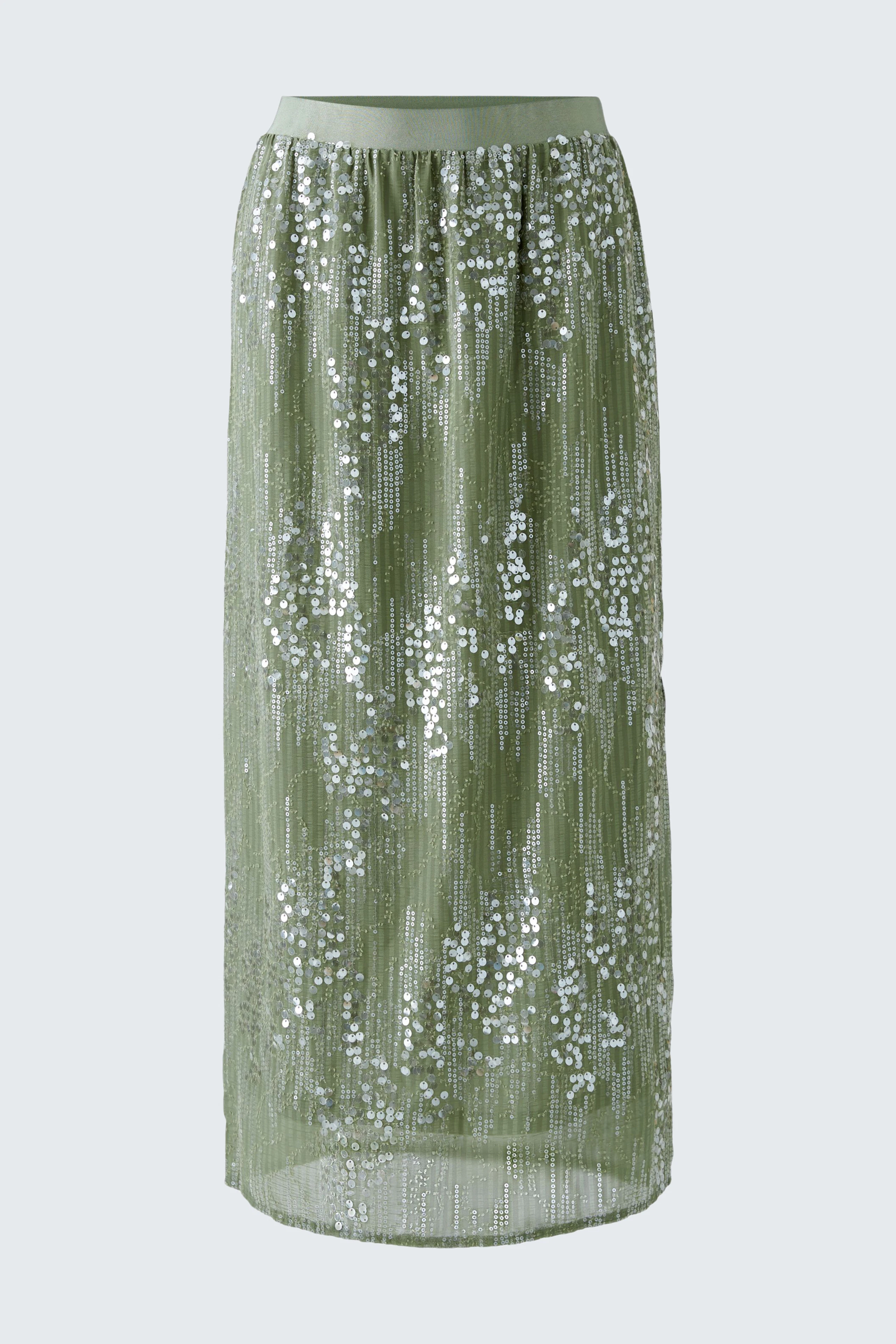 Elegant pencil skirt in shimmering green with a flowy design, perfect for stylish occasions.