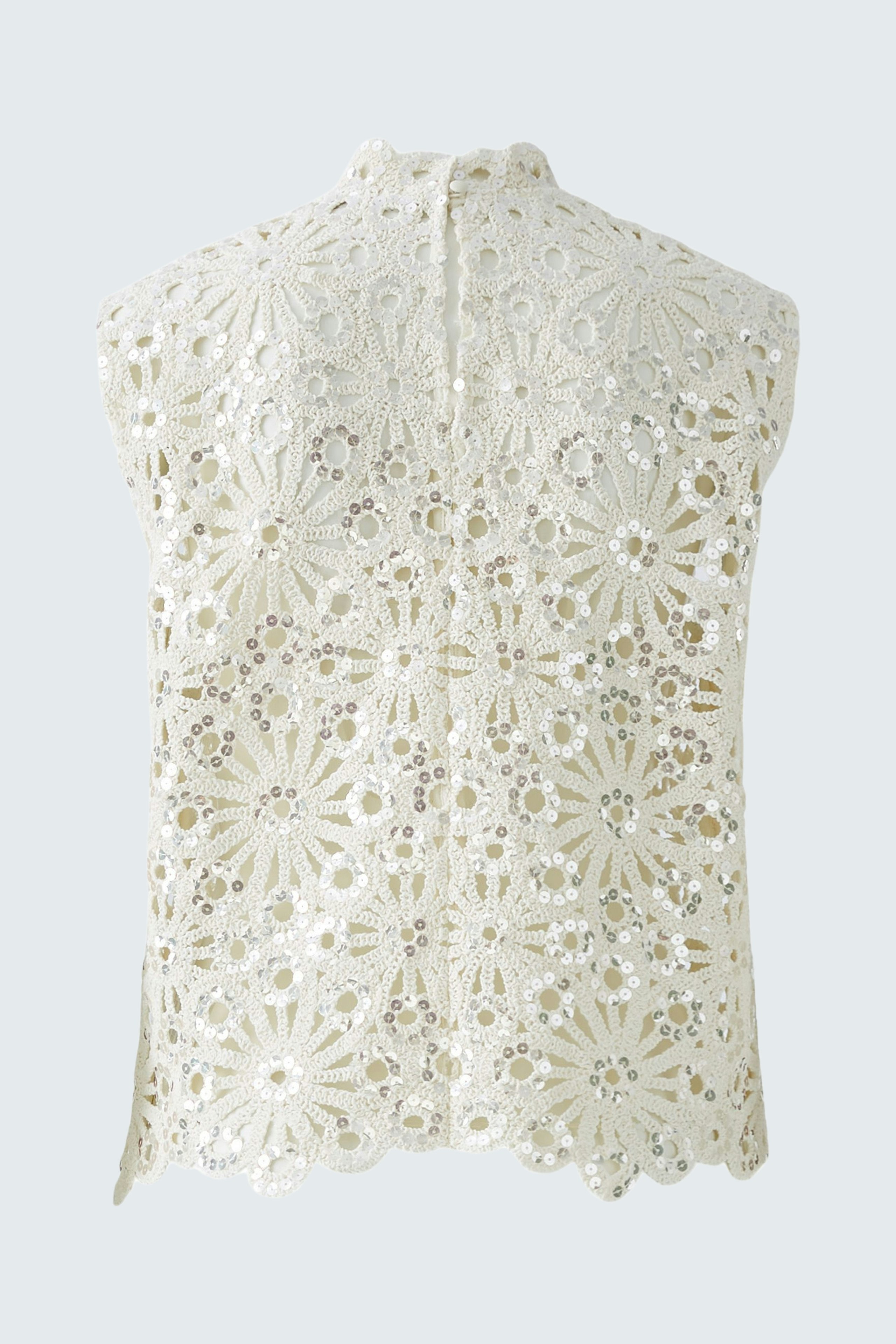 Helle Damen-Bluse mit floralem Muster und Stehkragen, ideal für lässige Anlässe.