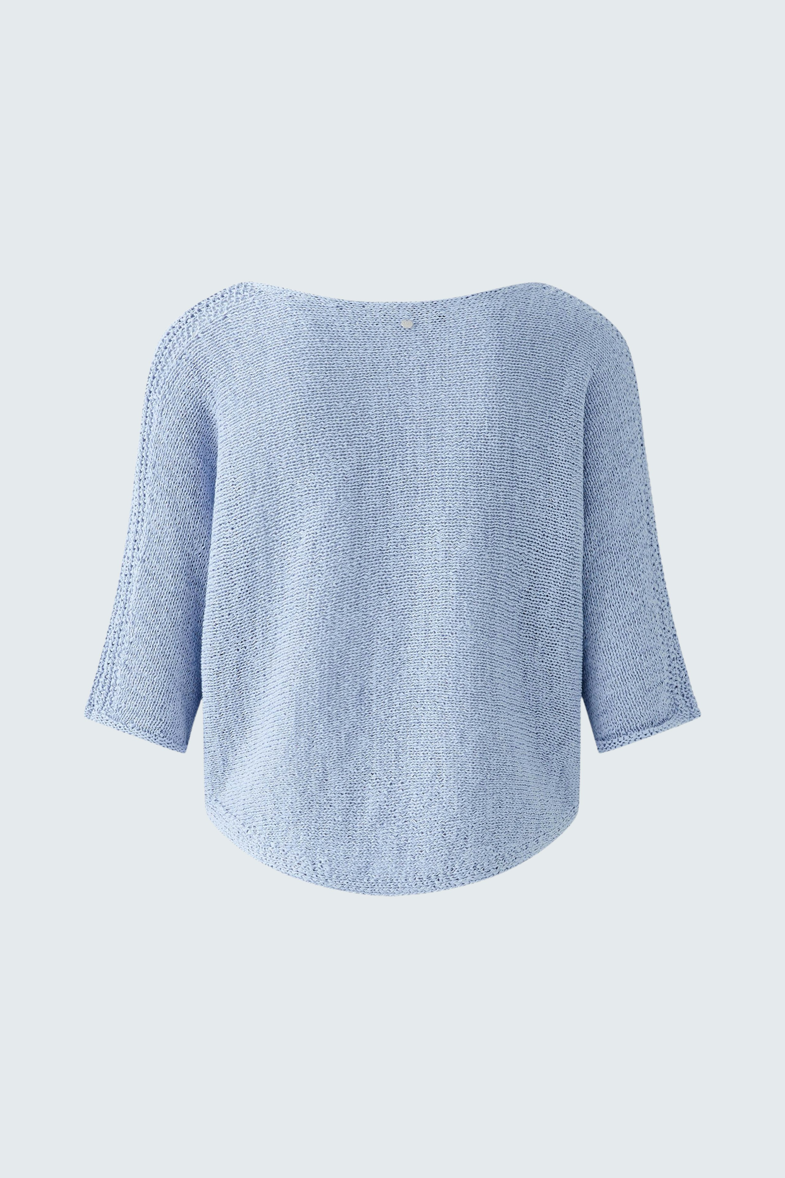 Light blue pullover: A stylish women's pullover with a relaxed fit and three-quarter sleeves.