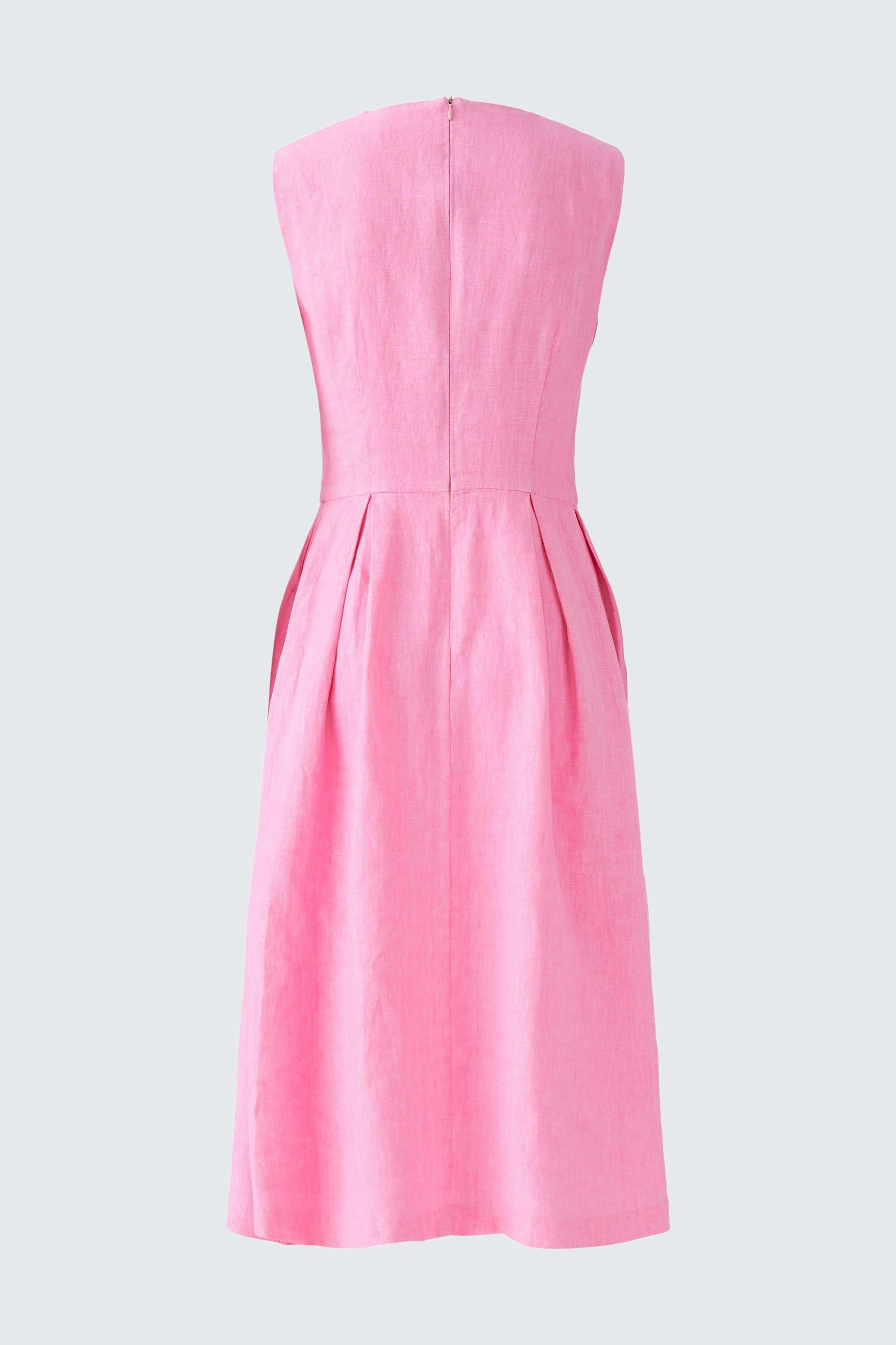 Elegantes Midikleid in zartem Rosa, tailliert mit schwingendem Rock und schlichten Details.