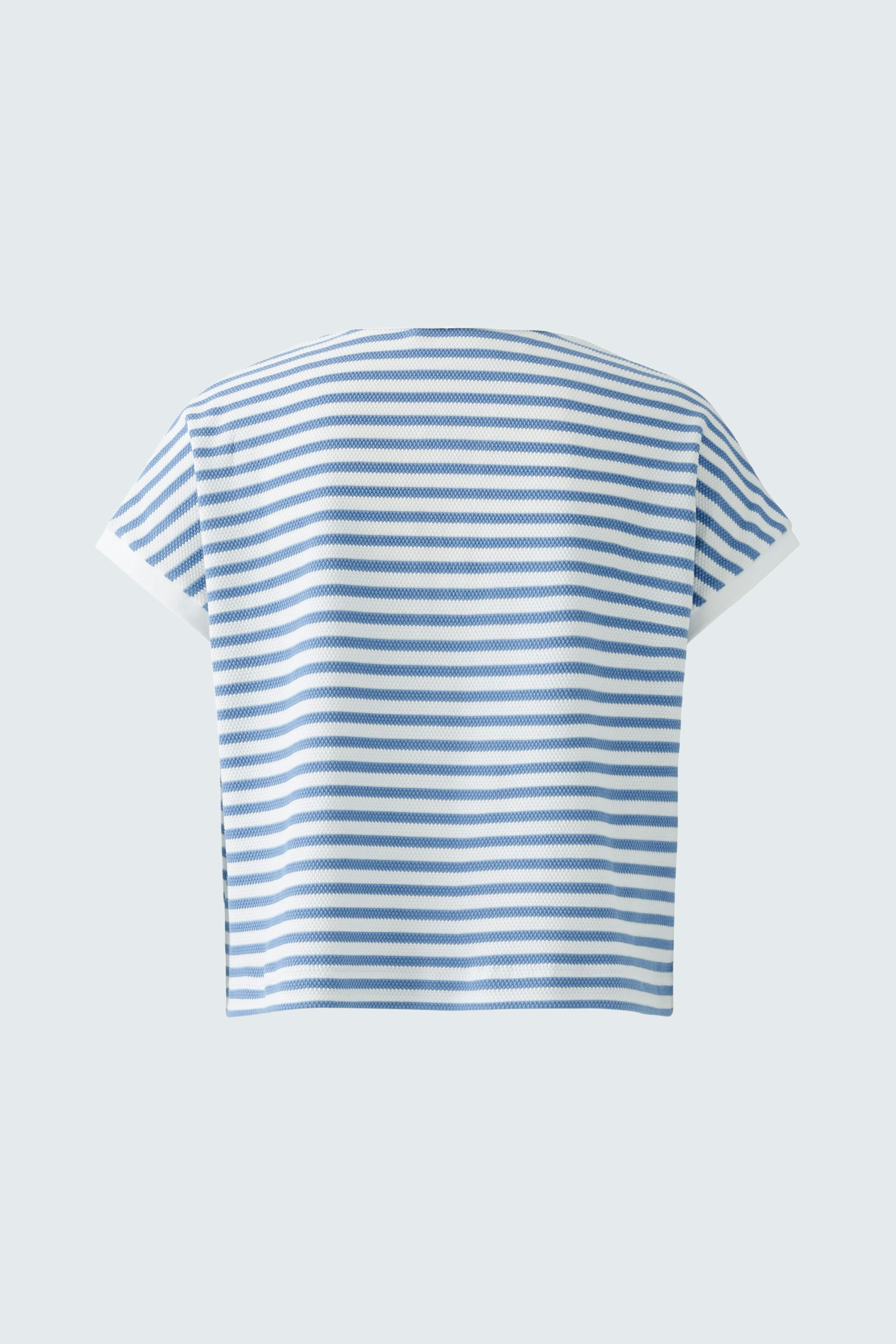 Bequemes Damen-Poloshirt in blau-weiß gestreift, lässiger Schnitt, ideal für den Alltag.