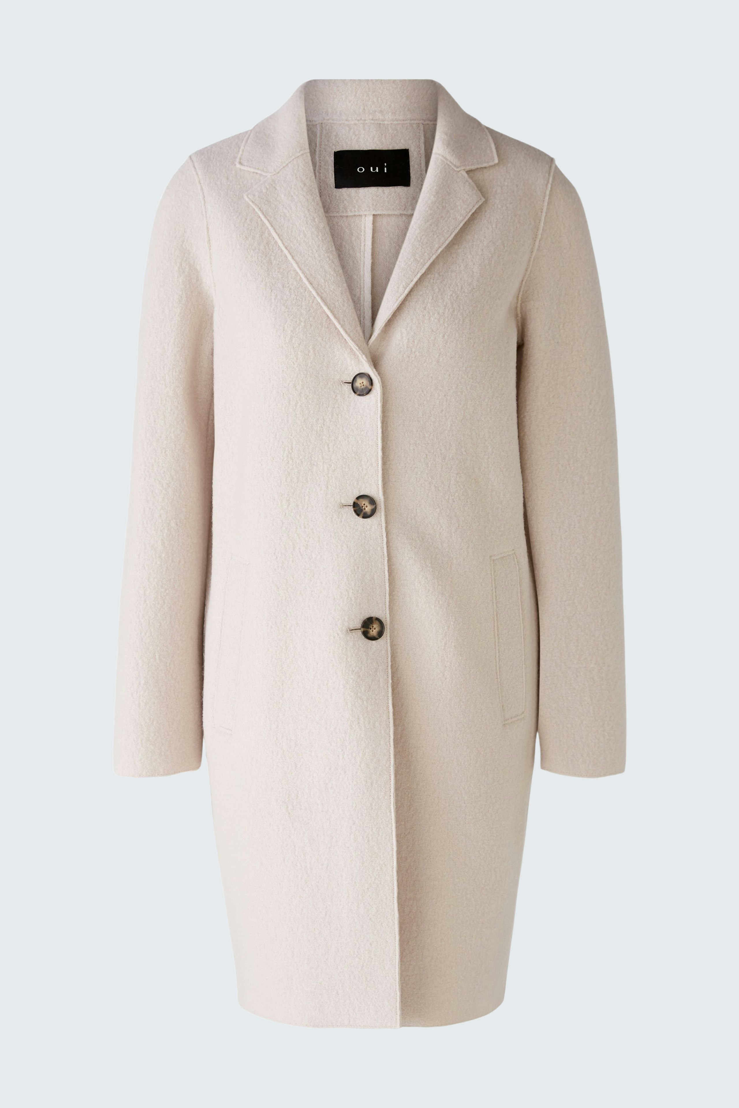 Stylish women's wool coat in soft beige with a tailored fit and button closure.