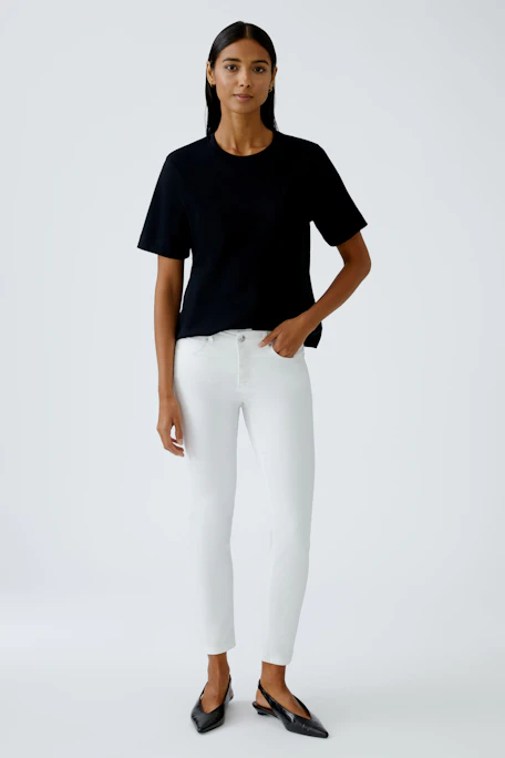 Helle Damen-Jeggings: Bequeme, figurbetonte Hose in Weiß, ideal für lässige Outfits.
