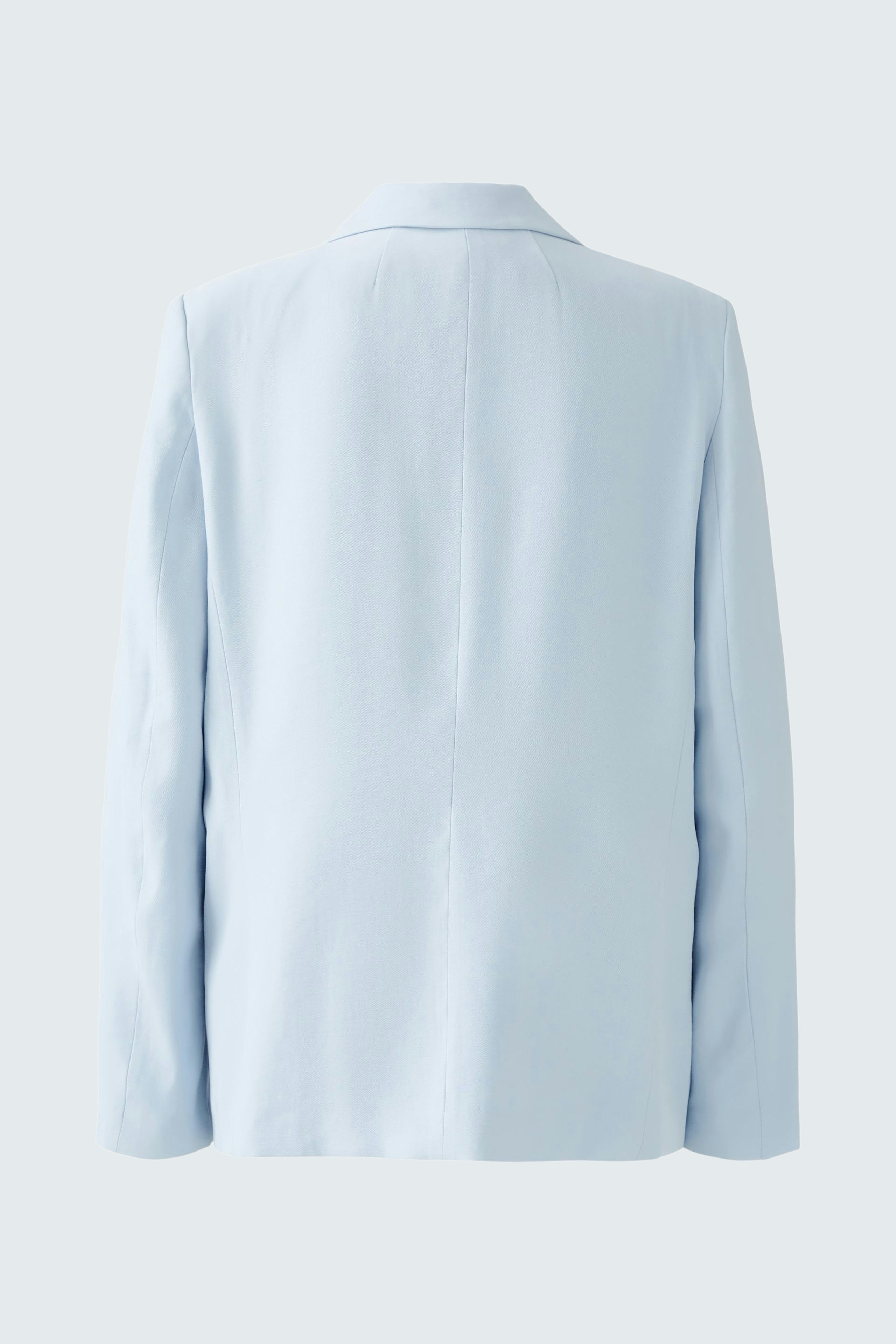 Heller Damen-Blazer in sanftem Blau, schlicht und modern geschnitten, ideal für den Alltag.