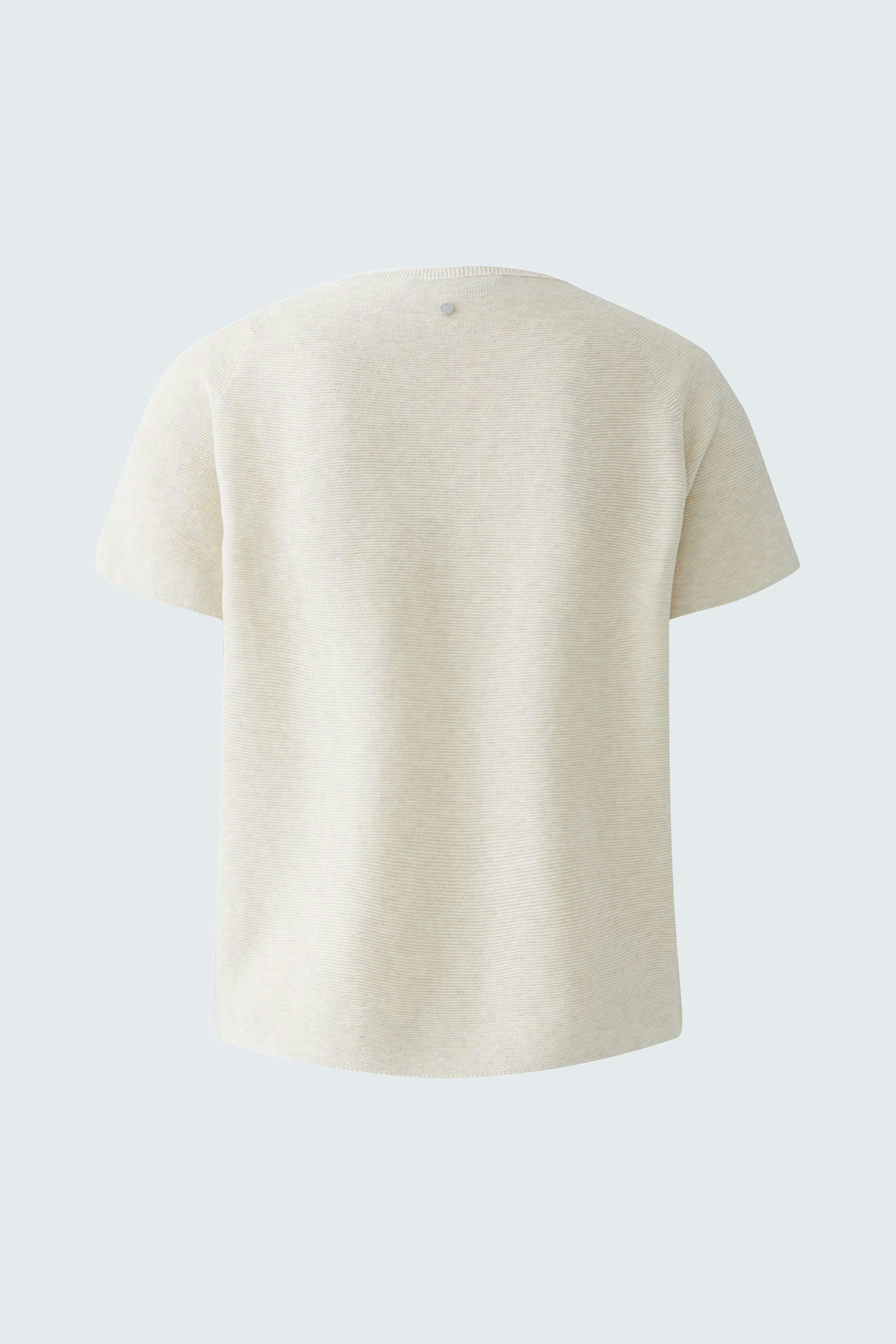 Casual women's pullover: Back view of a light beige pullover with short sleeves, perfect for everyday wear.