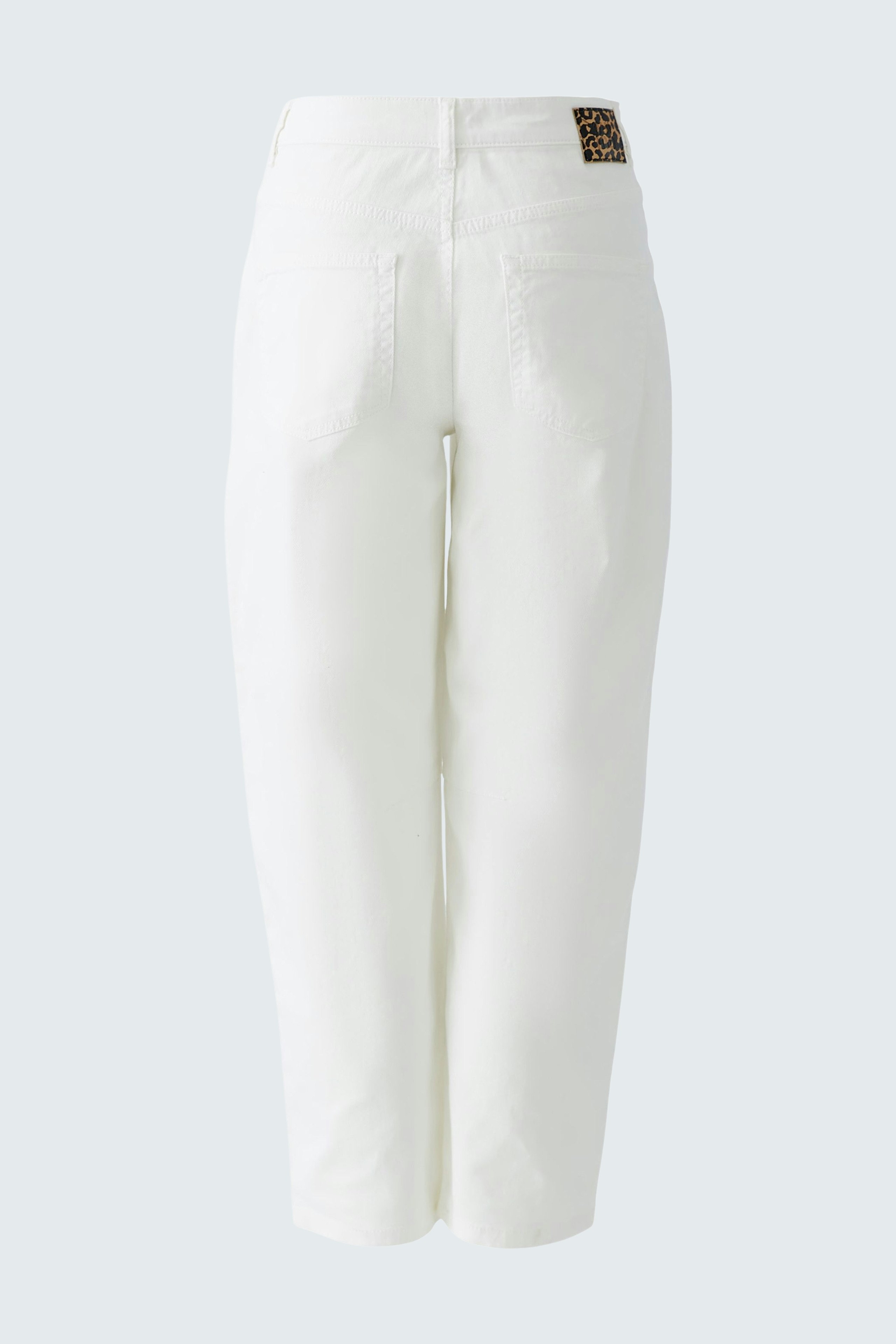 Weiße Jeans Barrel: Lässige Damen-Jeans mit weitem Schnitt und zwei hinteren Taschen.