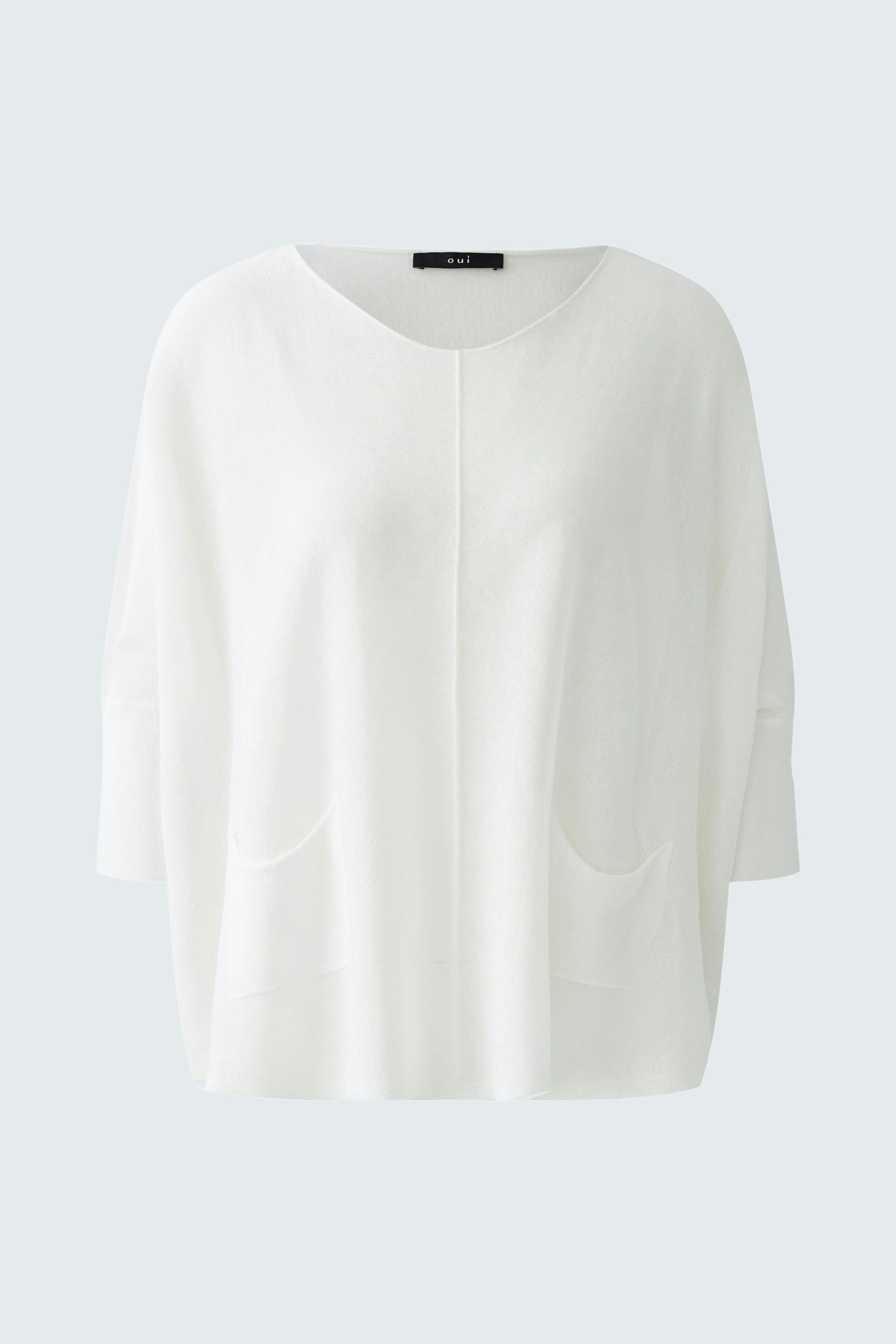 Weißer Damen-Pullover mit V-Ausschnitt und praktischen Taschen für einen lässigen Look.