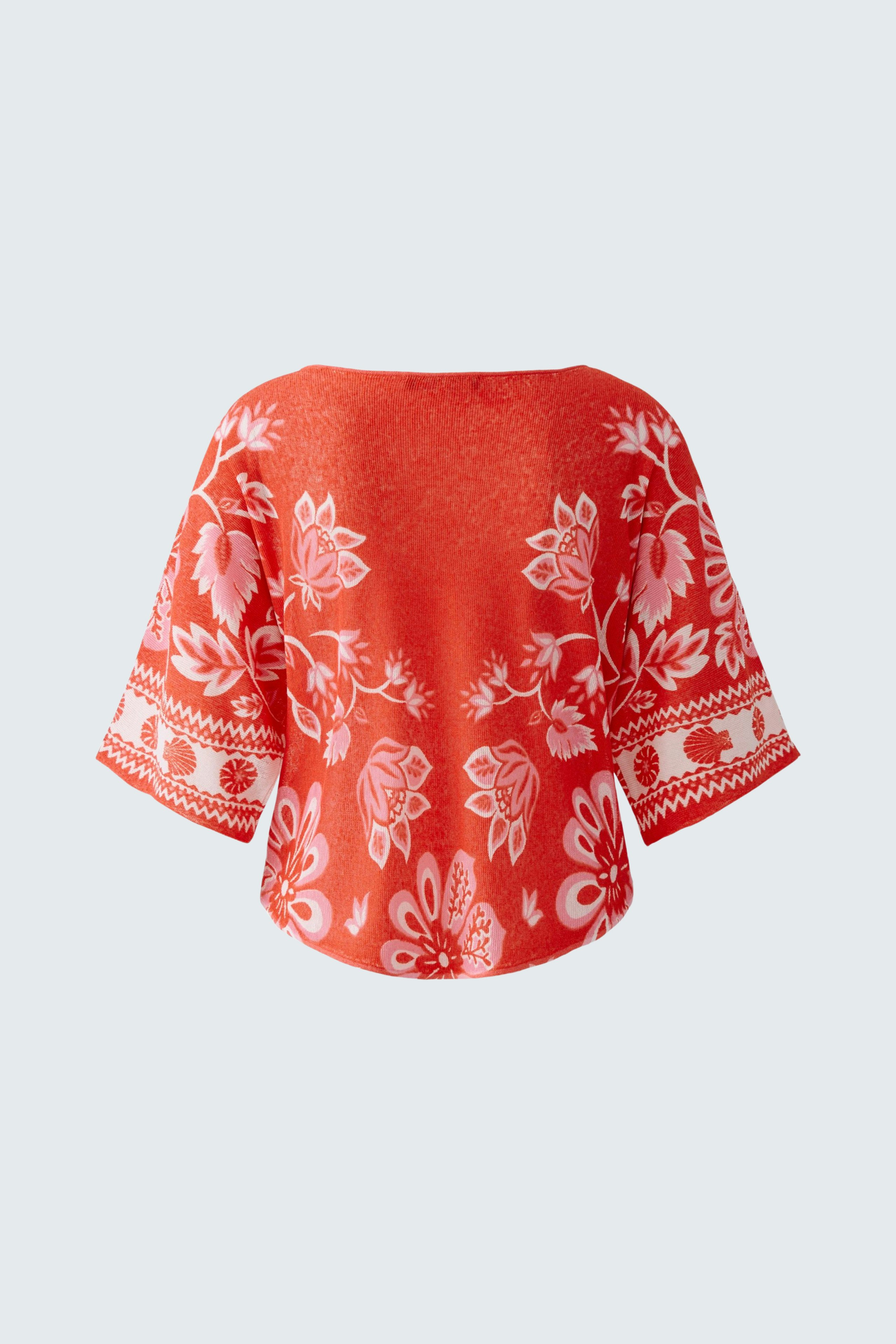 Casual women's top: Bright red blouse with floral patterns and wide sleeves, perfect for warm days.