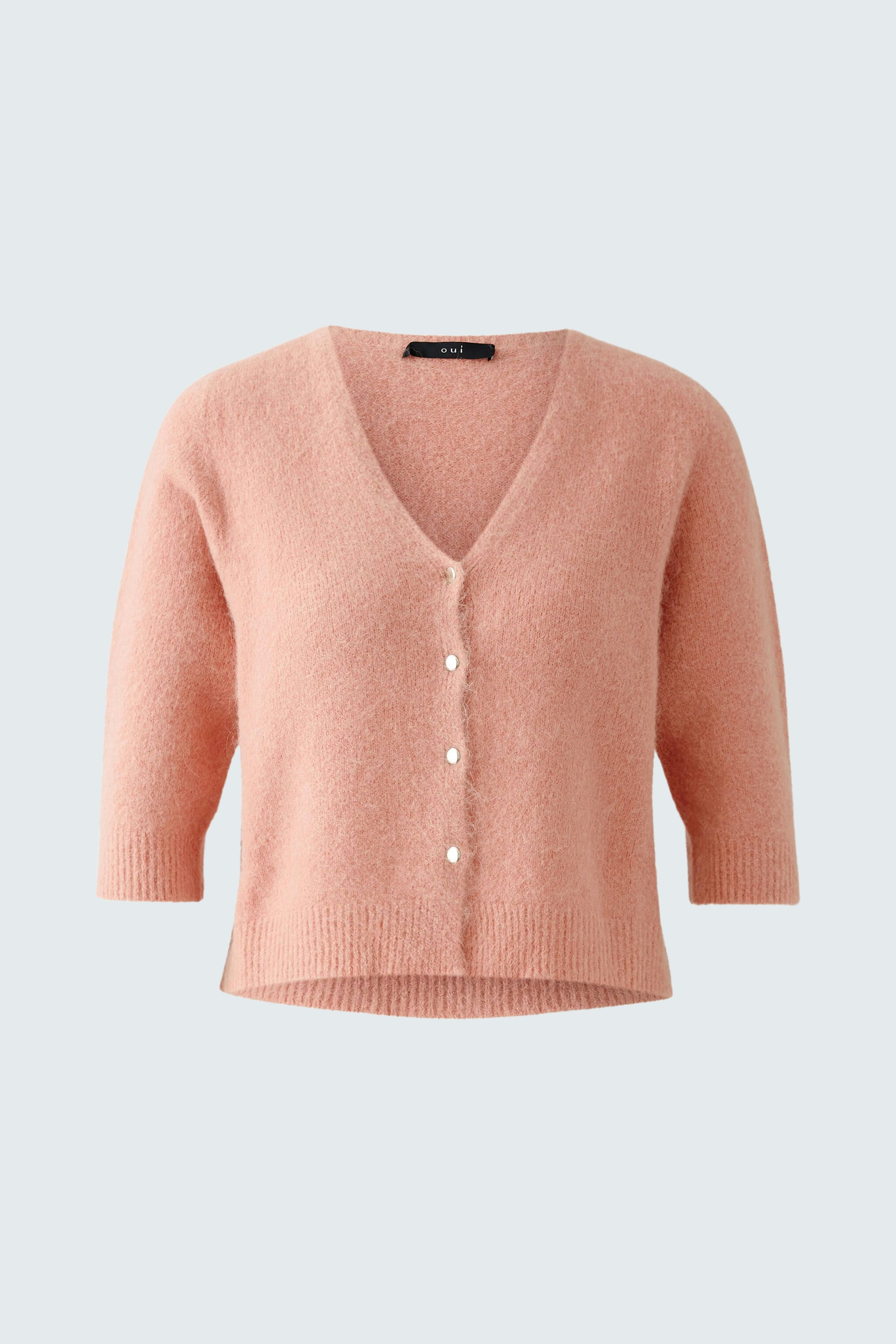 Zarte Damen-Strickjacke in Rosé mit V-Ausschnitt und Knöpfen, ideal für lässige Outfits.