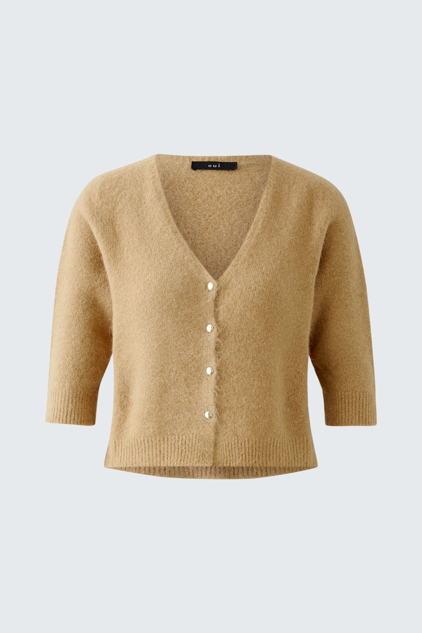Beige Strickjacke mit V-Ausschnitt und Knöpfen, ideal für lässige Anlässe.