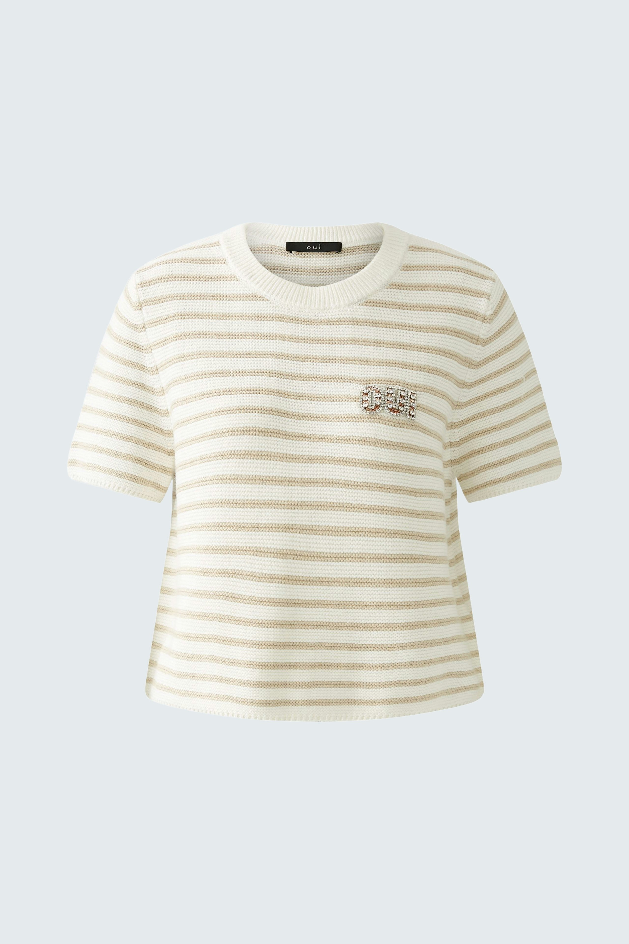 Stylish women's pullover: Cream striped pullover with short sleeves and embroidered detail.