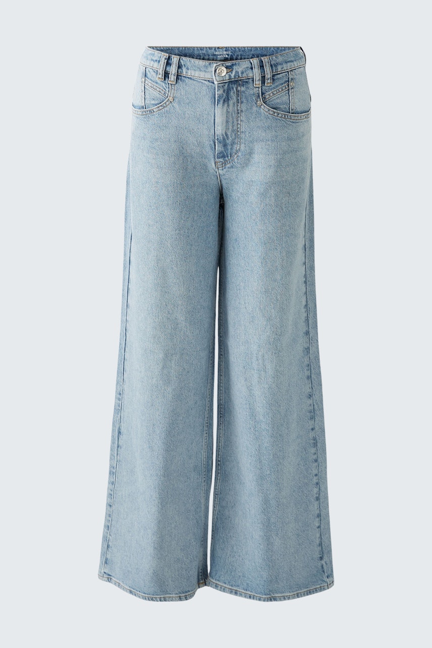 Bequeme Wide Leg Jeans für Damen in hellem Denim, ideal für lässige Outfits.