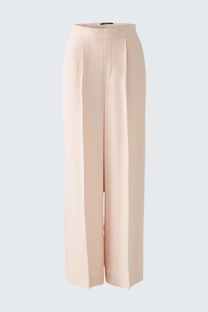 Elegante Bundfaltenhose in zartem Rosa, ideal für einen modernen Look.