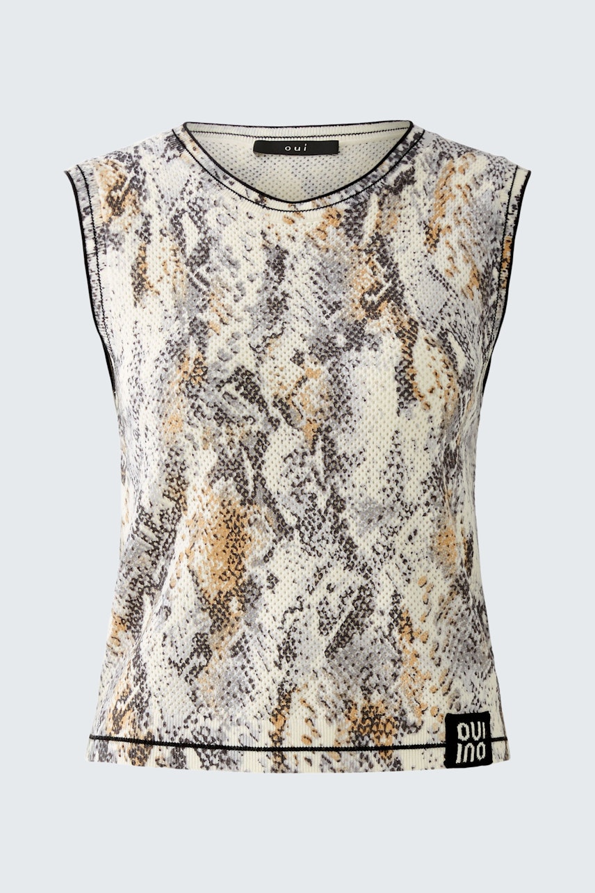Stylish women's top: Sleeveless design in a trendy snake print, perfect for casual outings.