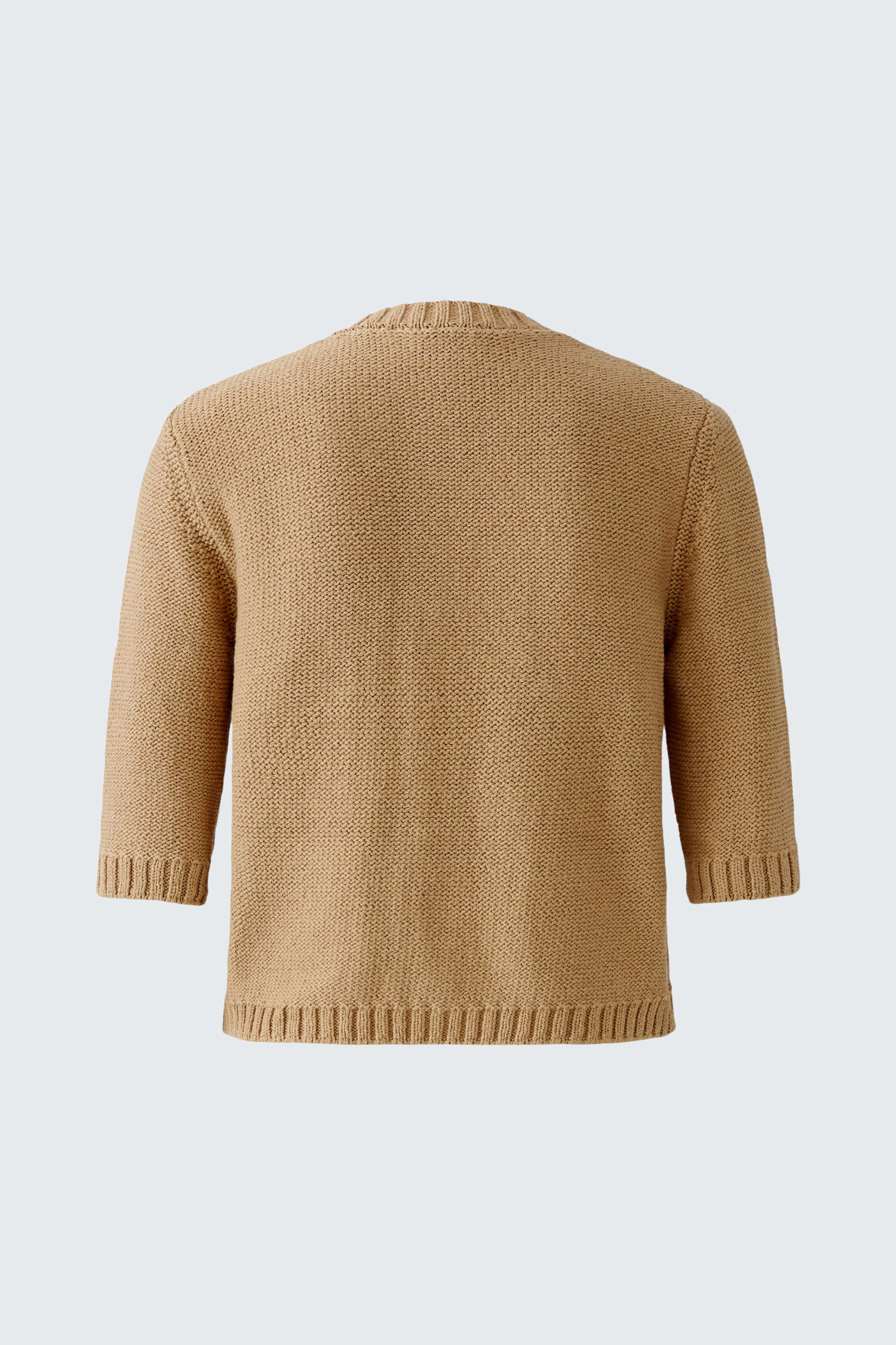 Casual women's cardigan in soft beige with three-quarter sleeves and a relaxed fit.