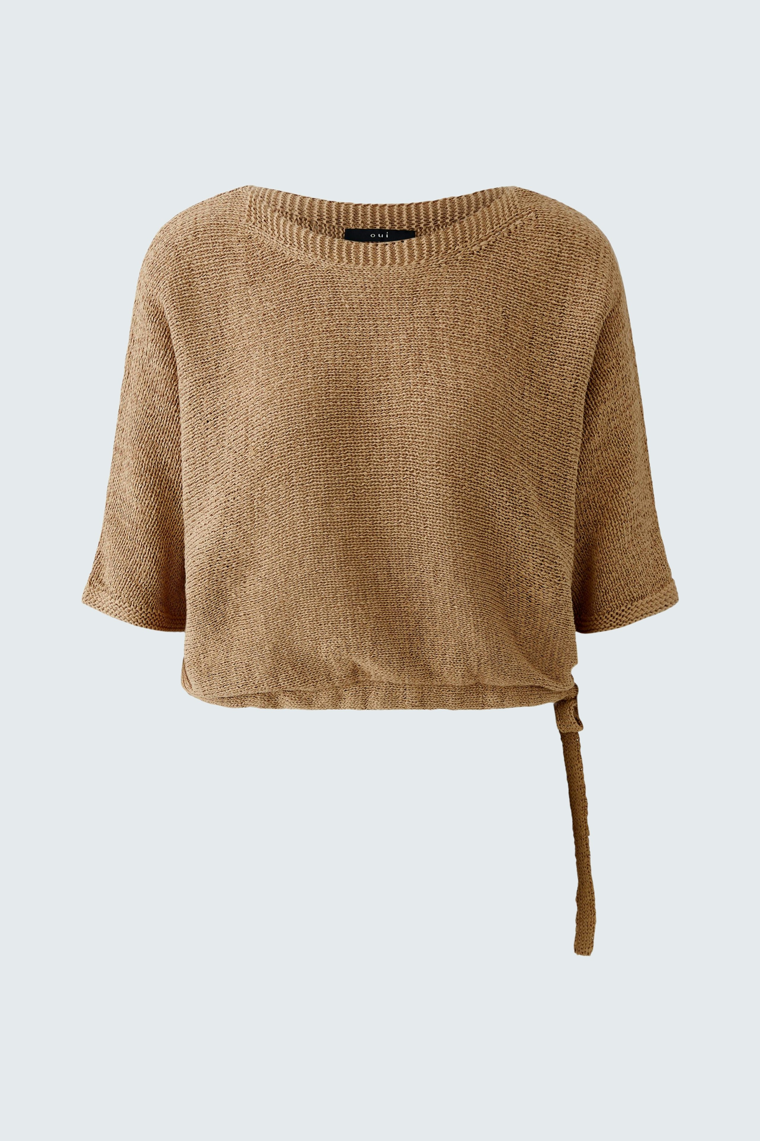 Casual women's pullover: Short-sleeved, cropped design in warm brown with a side tie detail.