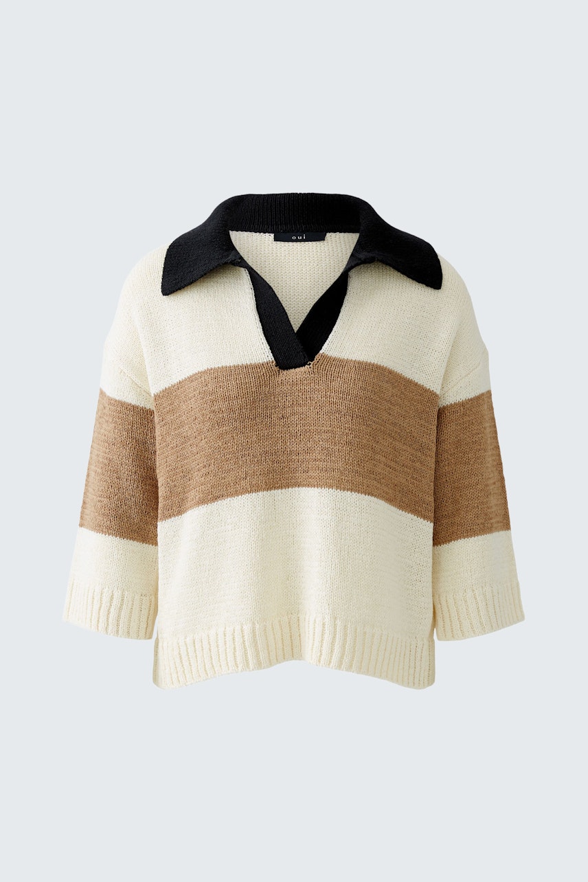 Bequemer Damen-Pullover in Streifenoptik: Lässiger Look mit breitem Kragen und lockerer Passform.