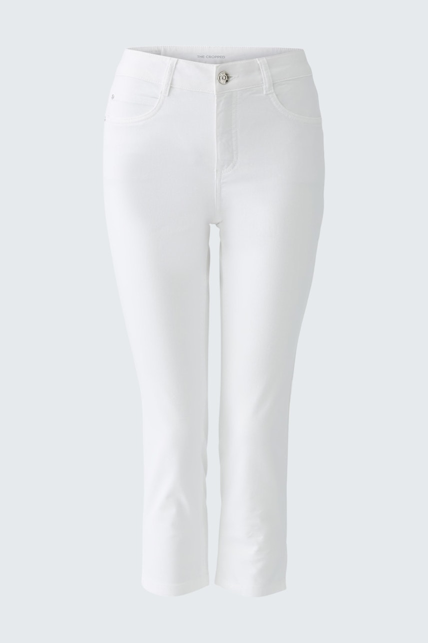 Elegante Damen-Hose: Weiße, schmal geschnittene Hose mit modischem Schnitt und lässigem Look.