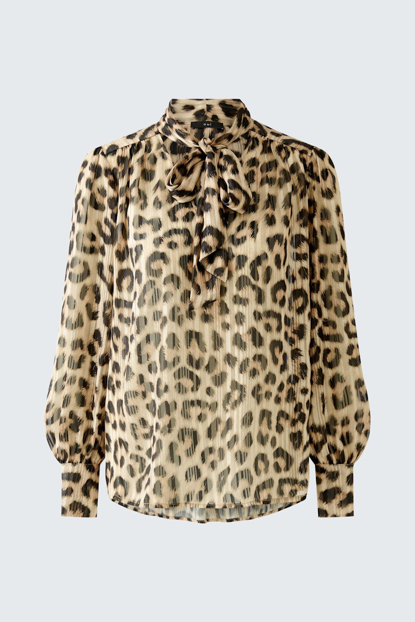 Leopardenbluse: Damenbluse mit Rüschen und Bindeband in beigem Tiermuster.