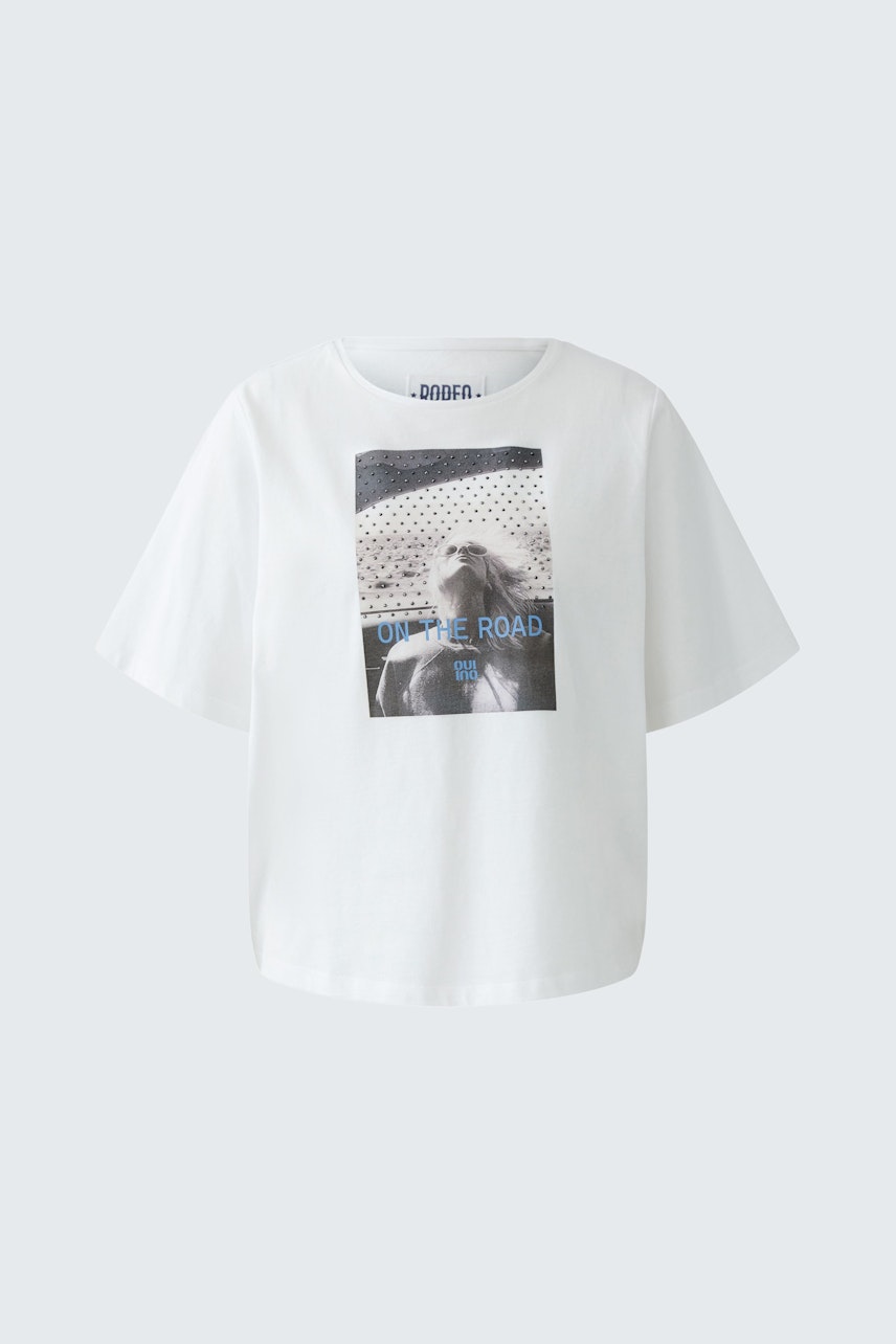 Bequemes Damen-T-Shirt in Weiß mit grafischem Print. Ideal für lässige Outfits.
