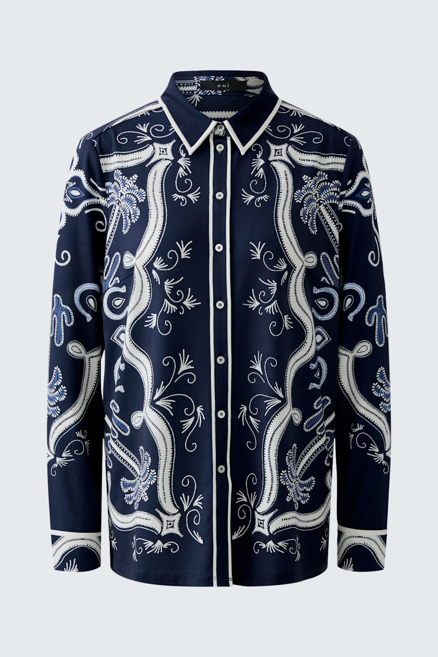 Damen-Bluse in Dunkelblau mit floralem Muster und Knopfleiste, lässig und vielseitig kombinierbar.