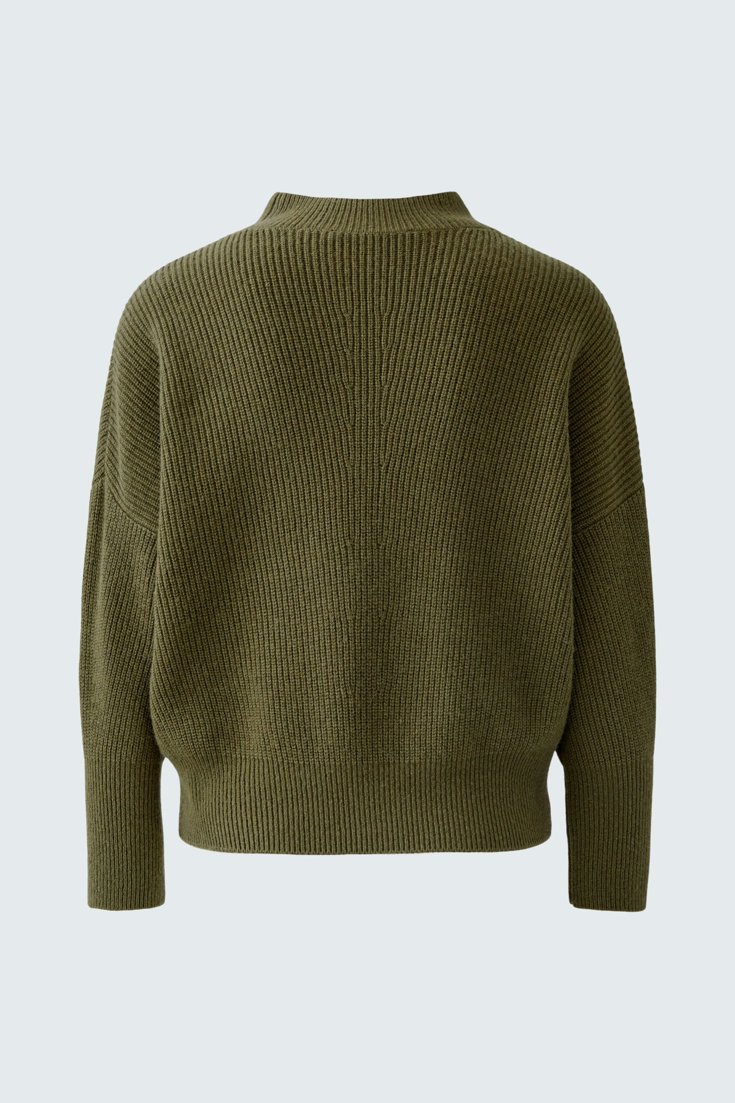 Casual women's pullover in olive green with a relaxed fit and ribbed texture.