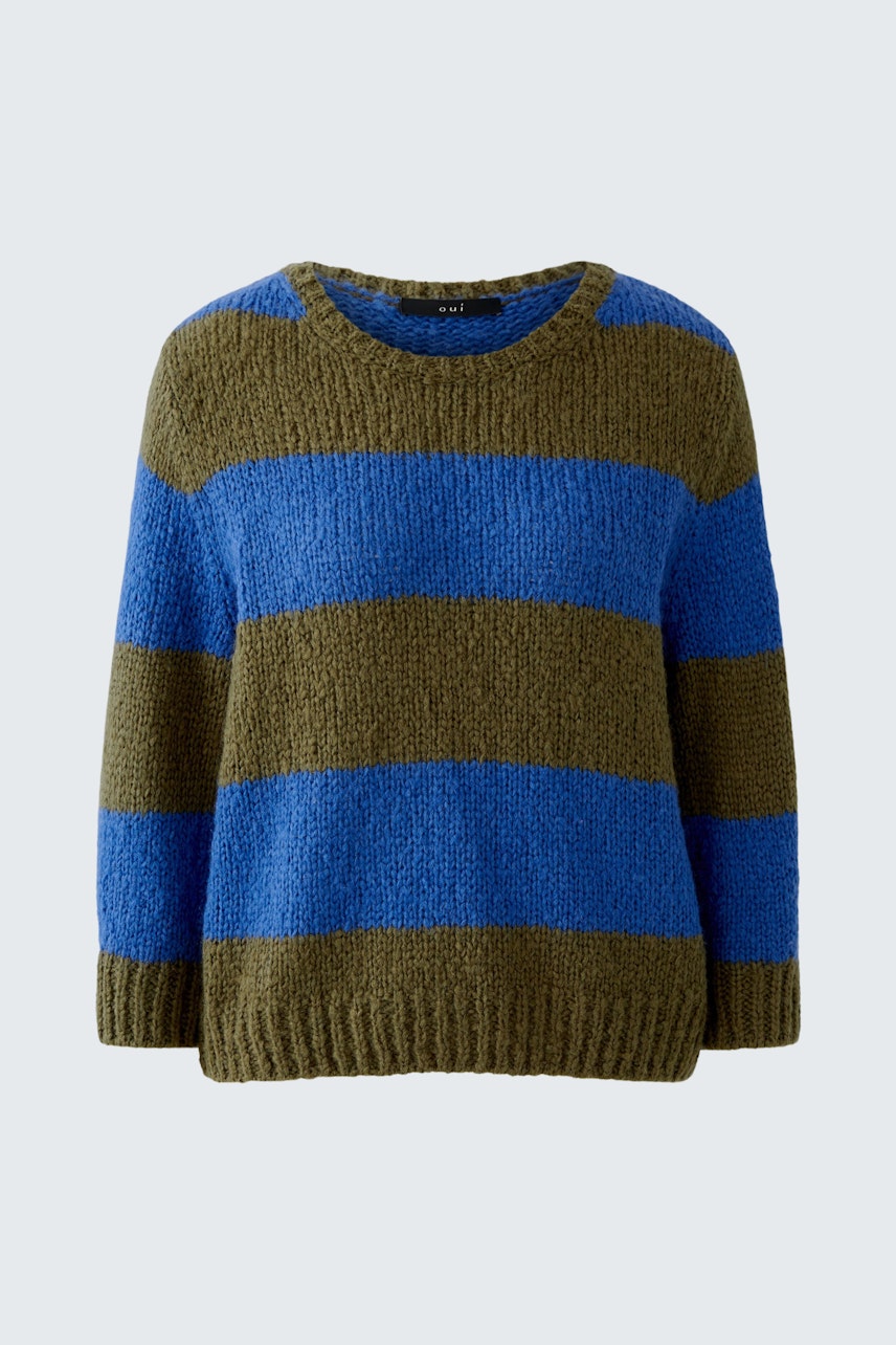 Casual women's pullover: Blue and green striped pullover with a relaxed fit.