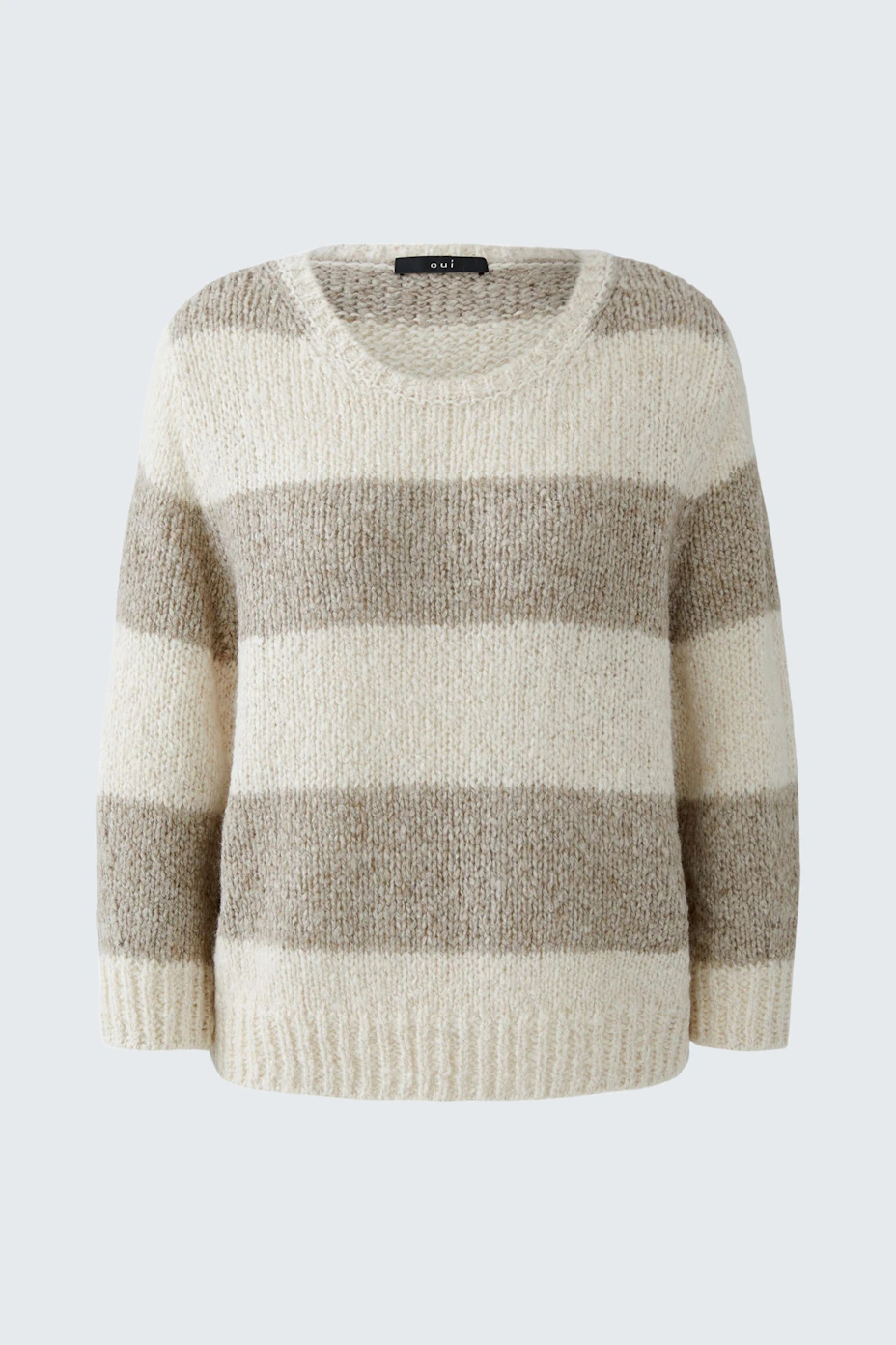 Bequemer Damen-Pullover in Creme mit breiten, hellbraunen Streifen, lässig geschnitten.