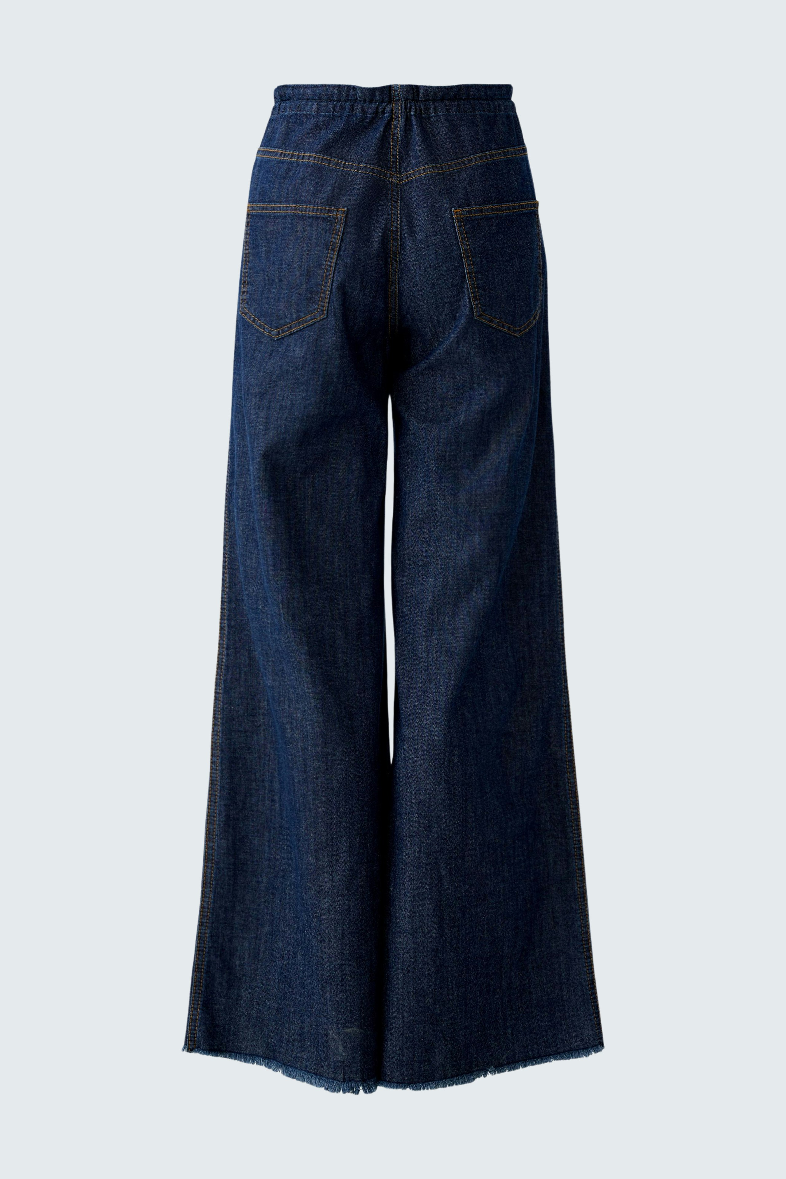 Wide leg jeans for women in dark denim with a relaxed fit and classic five-pocket design.