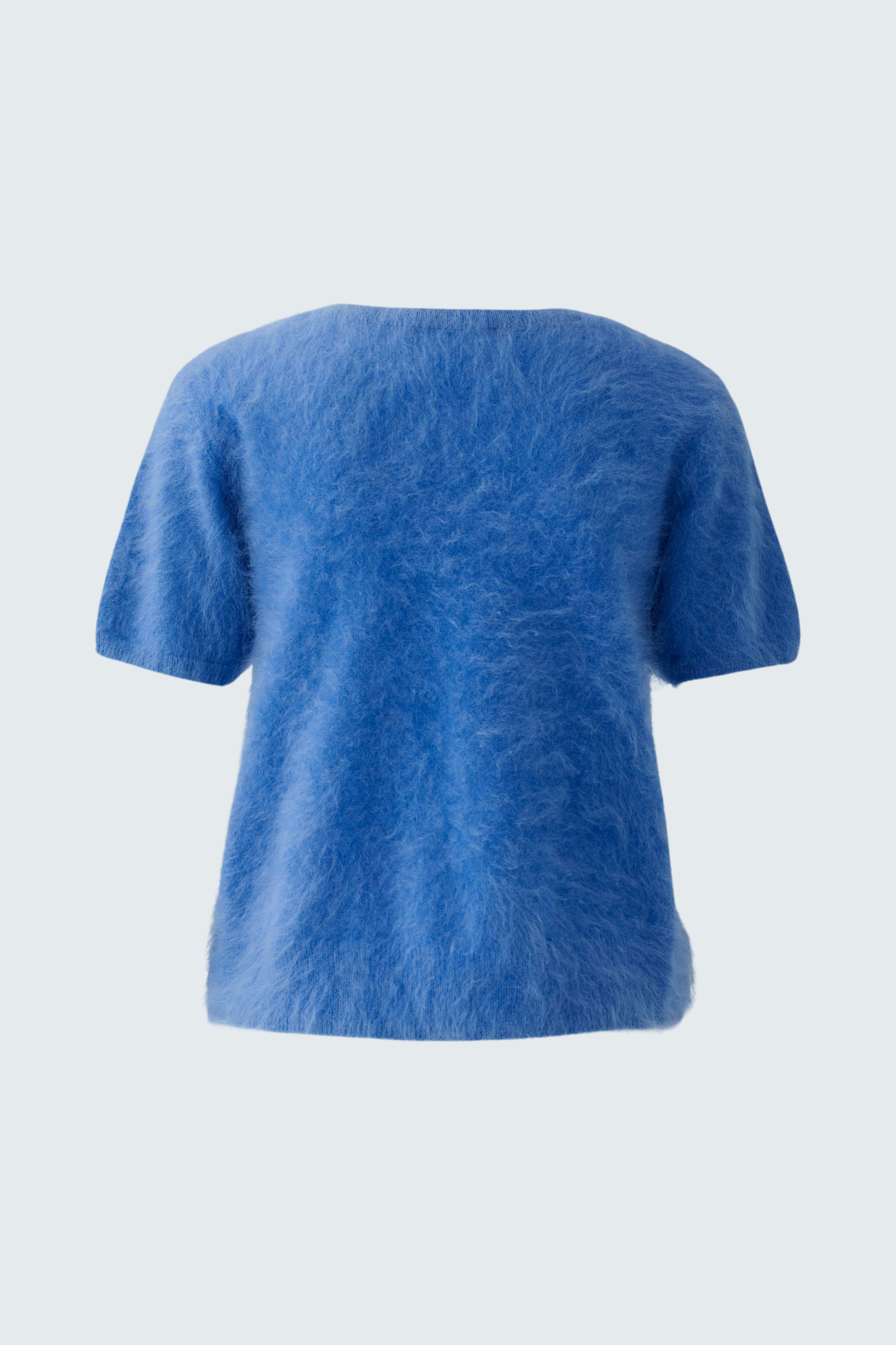 Casual women's pullover in soft blue with short sleeves, perfect for everyday wear.