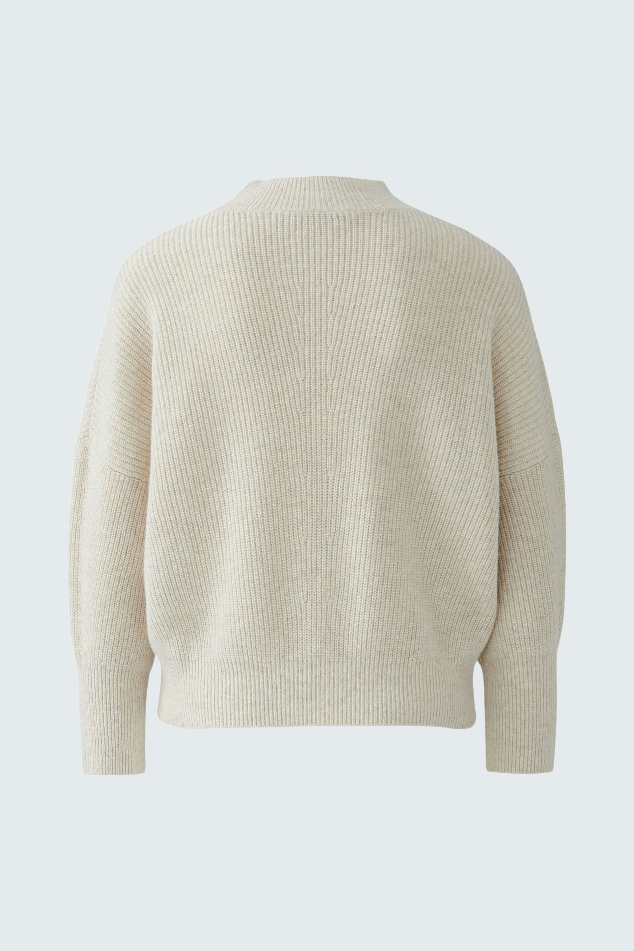 Bequemer Damen-Pullover in hellem Beige mit lässigem Schnitt und weichem Material.