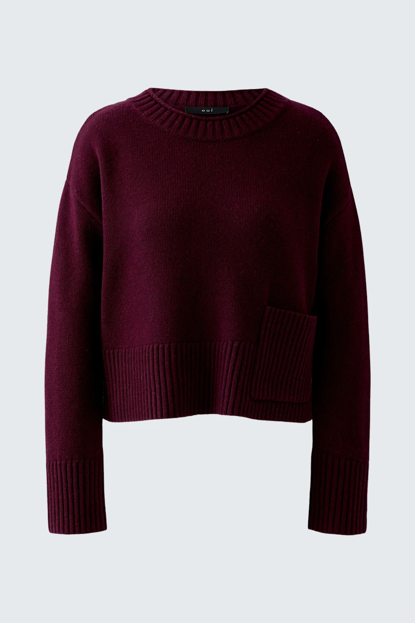 Casual women's pullover in deep burgundy with a relaxed fit and a front pocket.