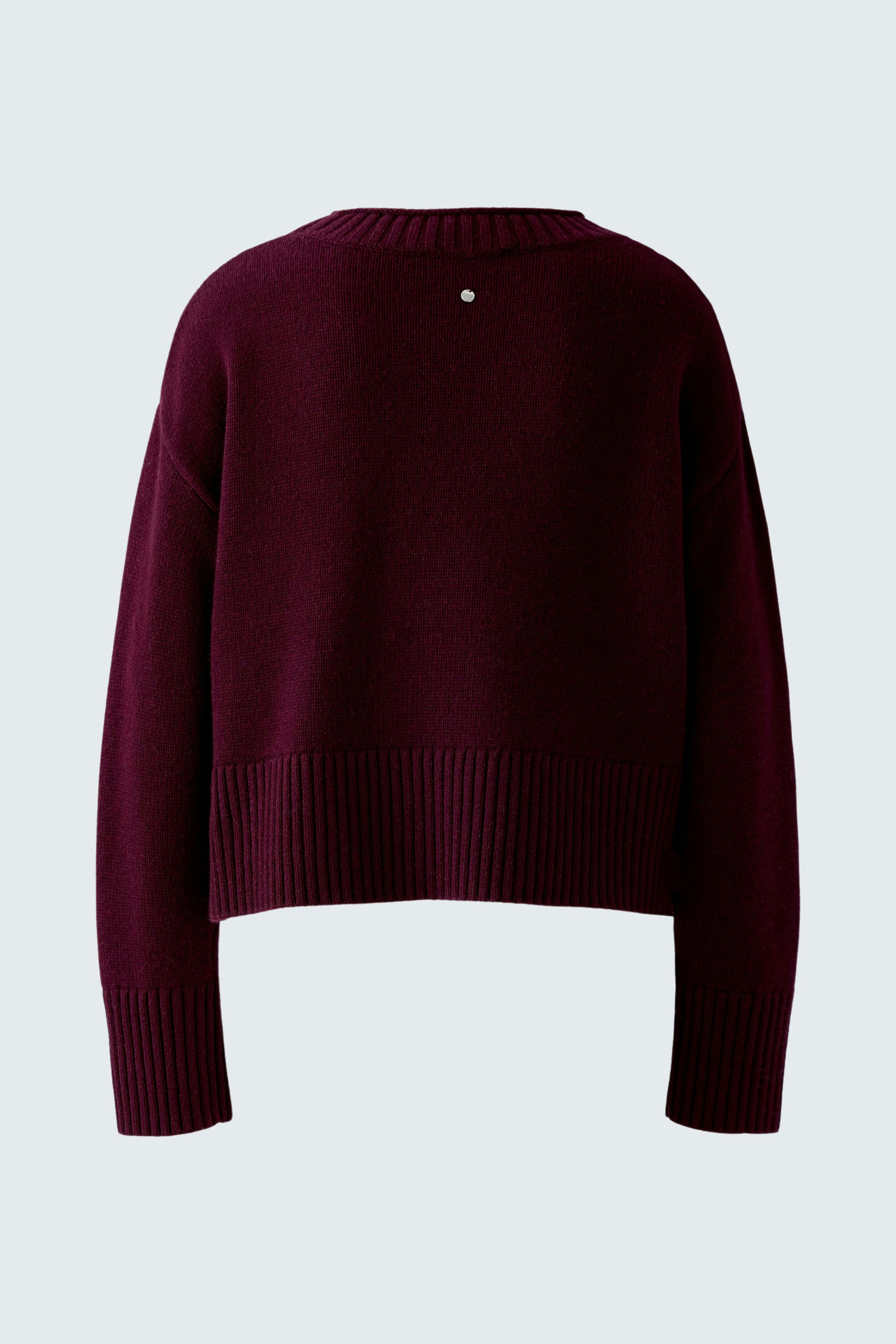 Casual women's pullover in deep burgundy with a relaxed fit and ribbed hem.