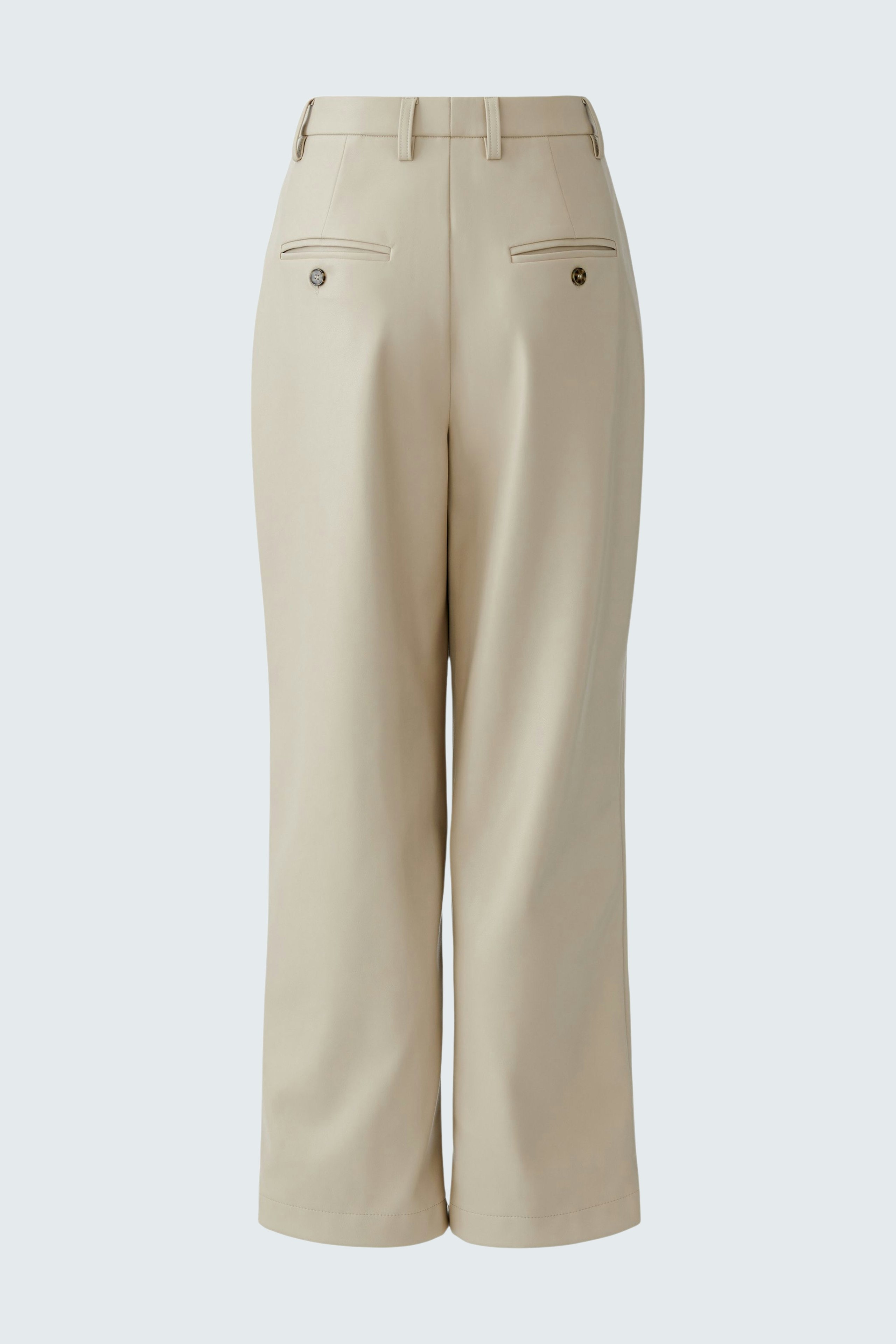 Chic women's pleated trousers in beige with a relaxed fit and practical pockets.