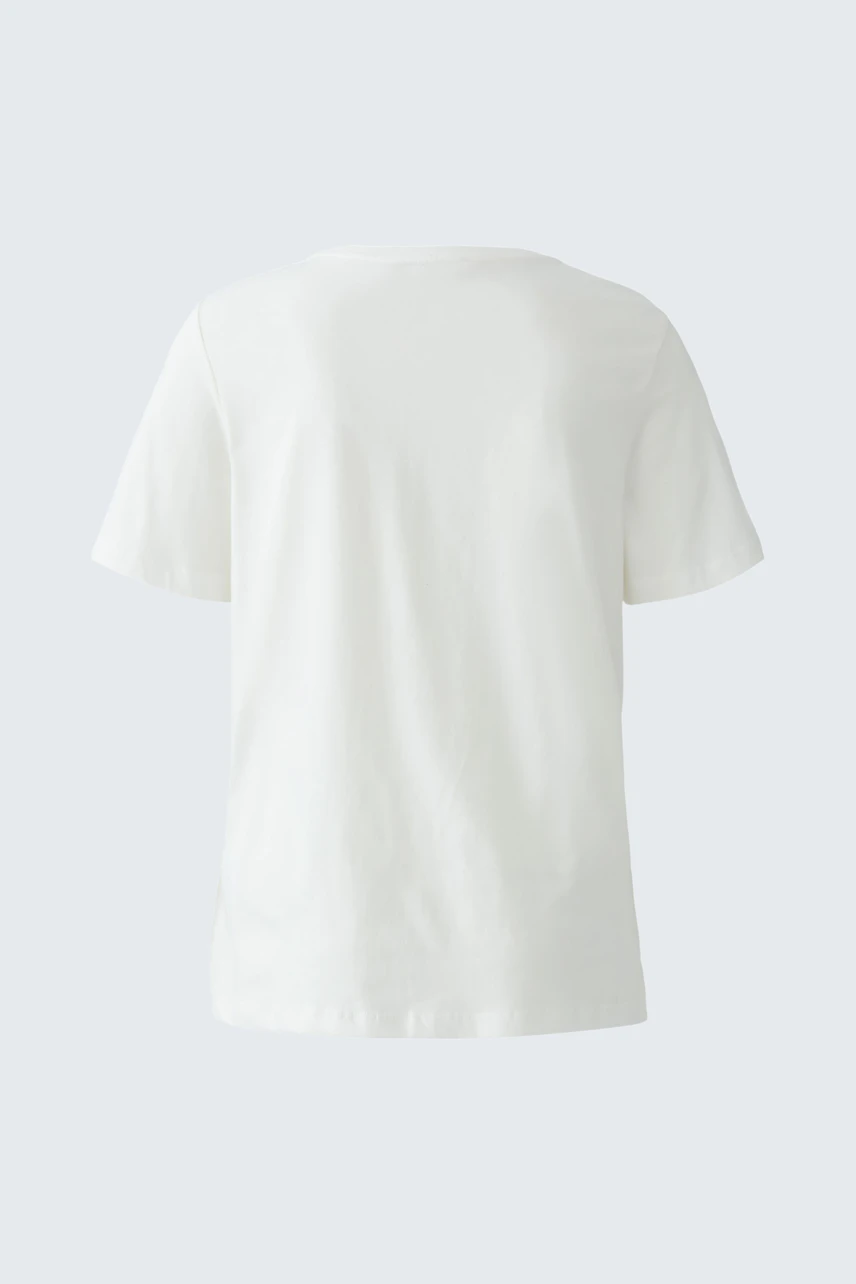 Bequeme Damen-T-Shirt: Rückansicht eines weißen T-Shirts mit kurzen Ärmeln, ideal für den Alltag.