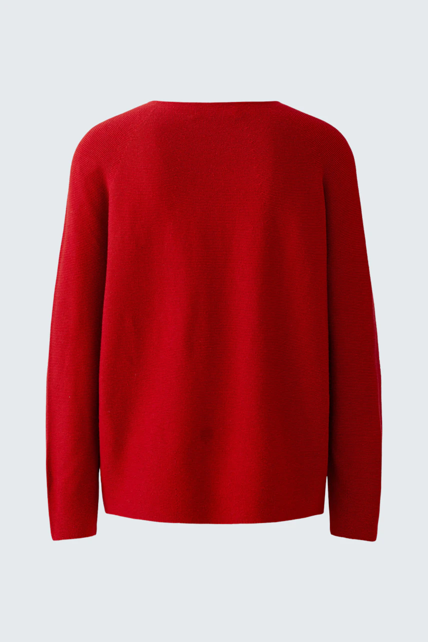 Roter Damen-Pullover: Schlichter, bequemer Schnitt mit weitem Ausschnitt und langen Ärmeln.