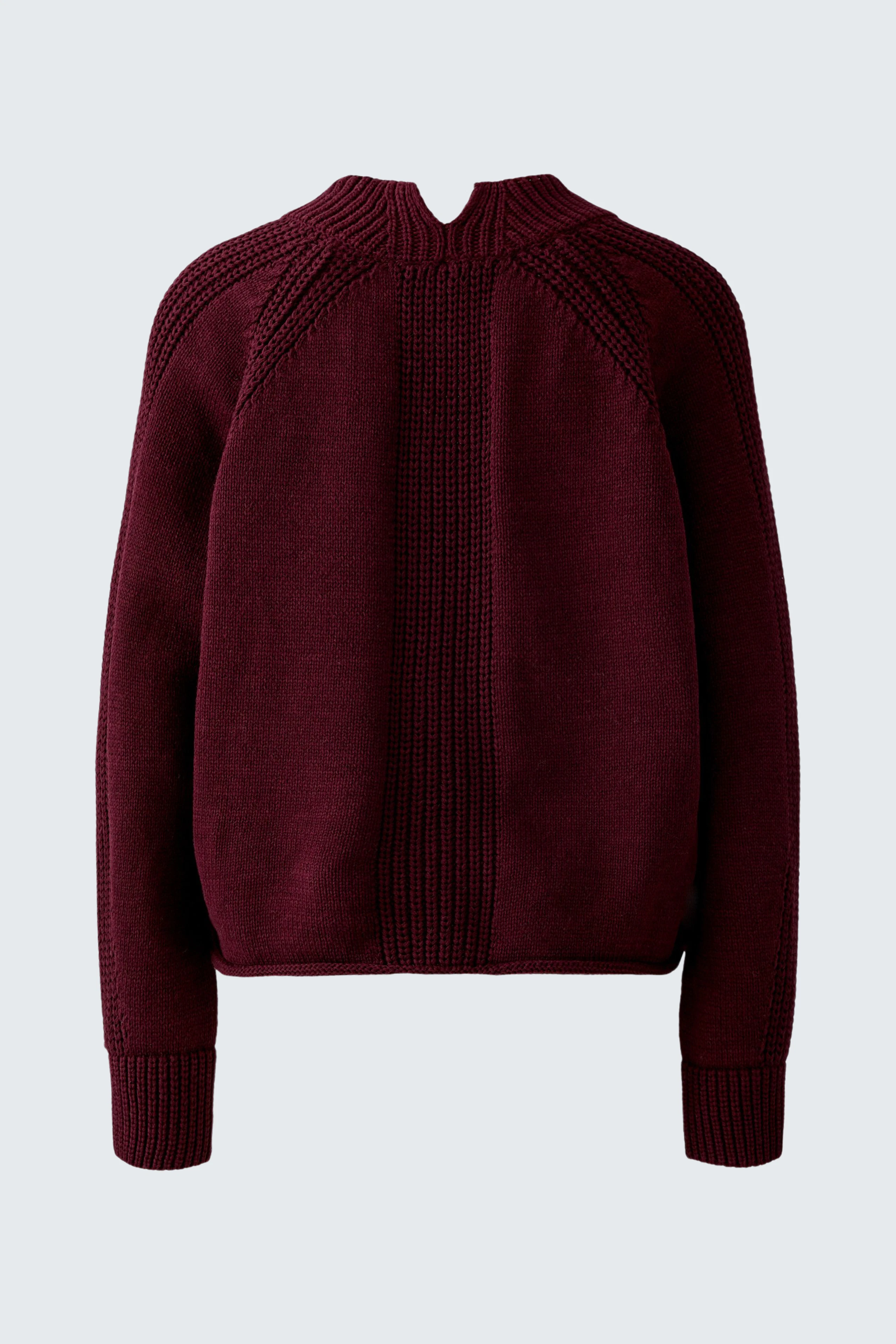Damen-Pullover in dunklem Rot mit strukturiertem Design und lässigem Schnitt.