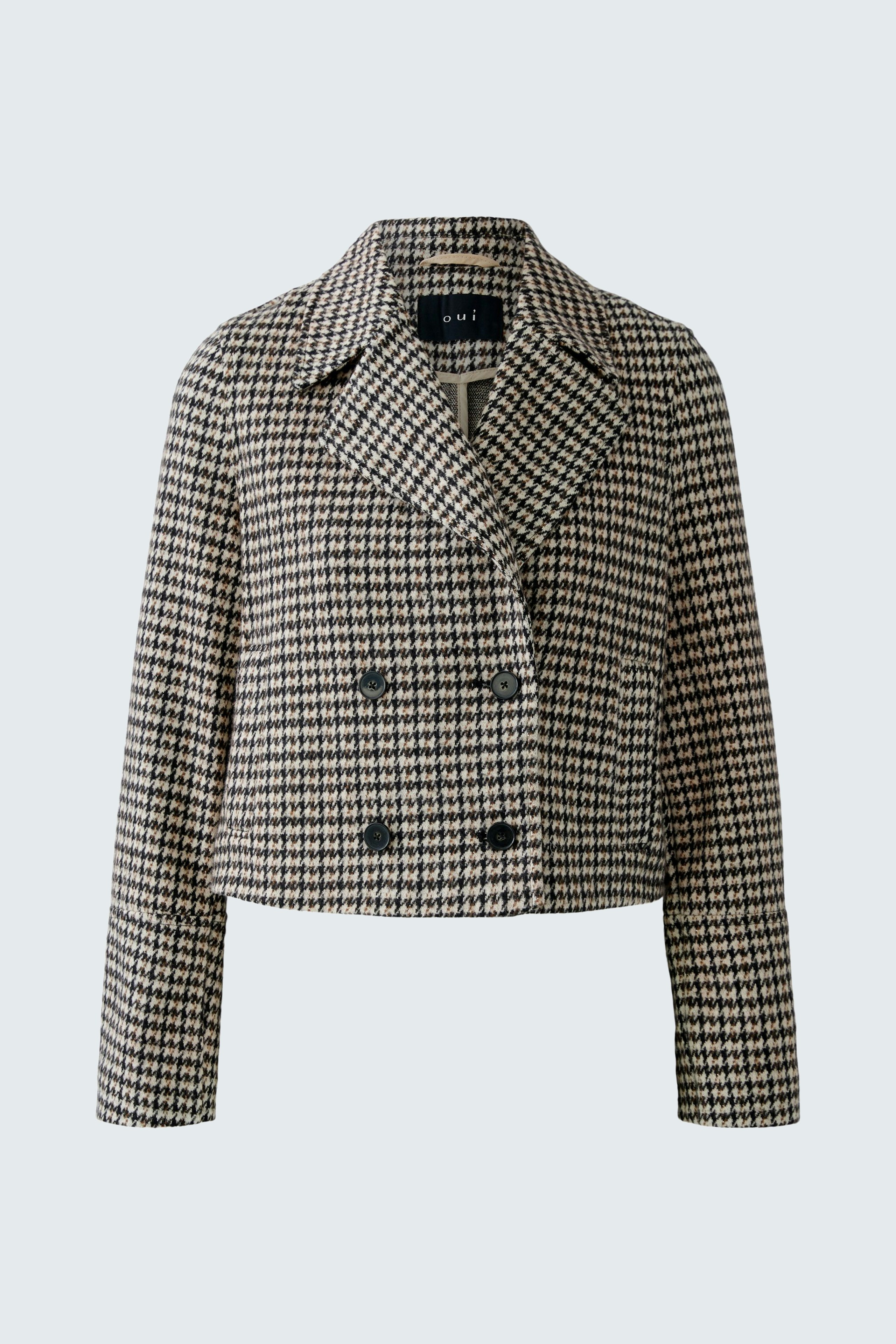 Stylish women's jacket: A cropped, double-breasted jacket in a classic check pattern.