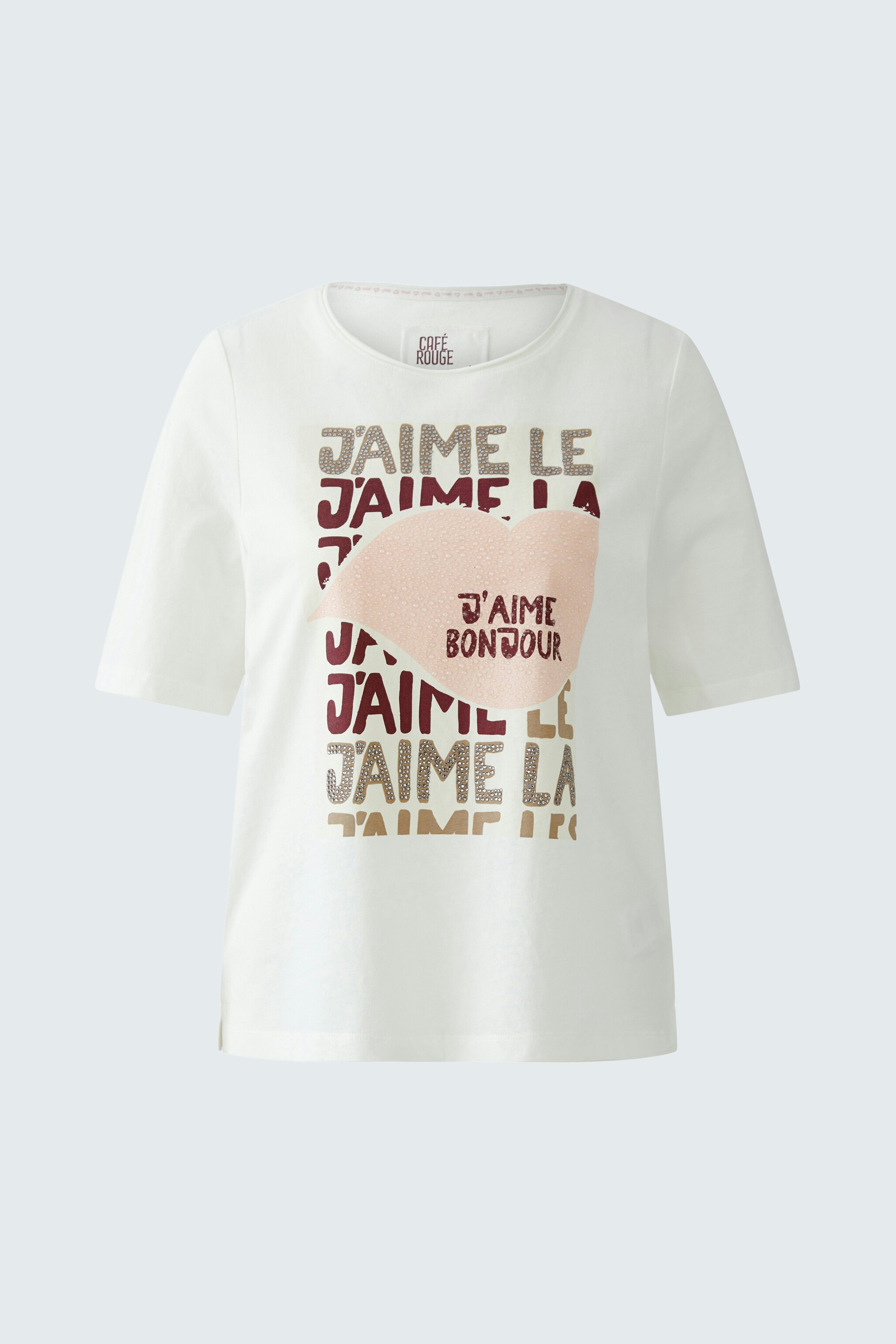 Casual women's T-shirt: White shirt with colorful text design, perfect for everyday wear.