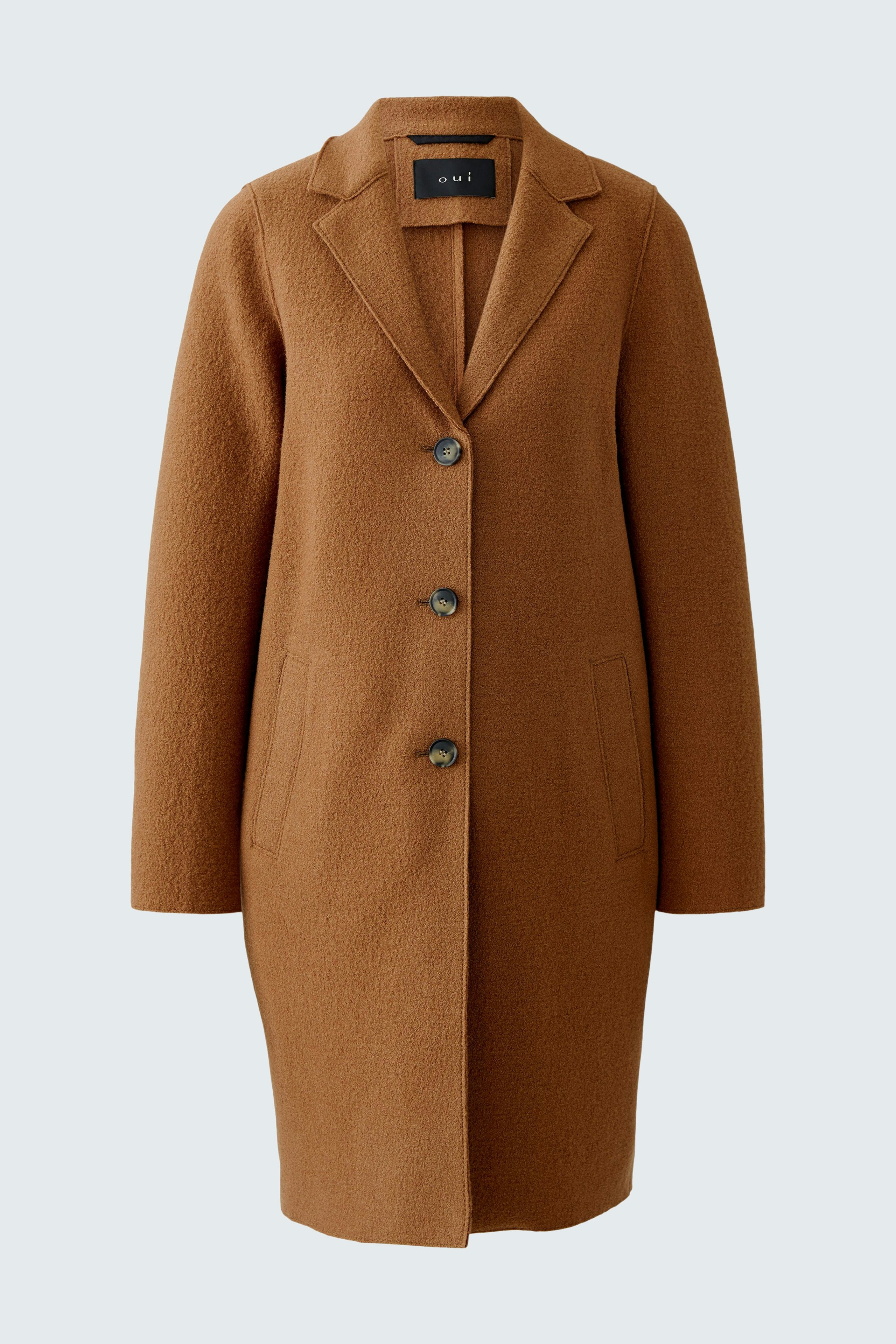Stylish women's wool coat in warm brown with a tailored fit and button closure.